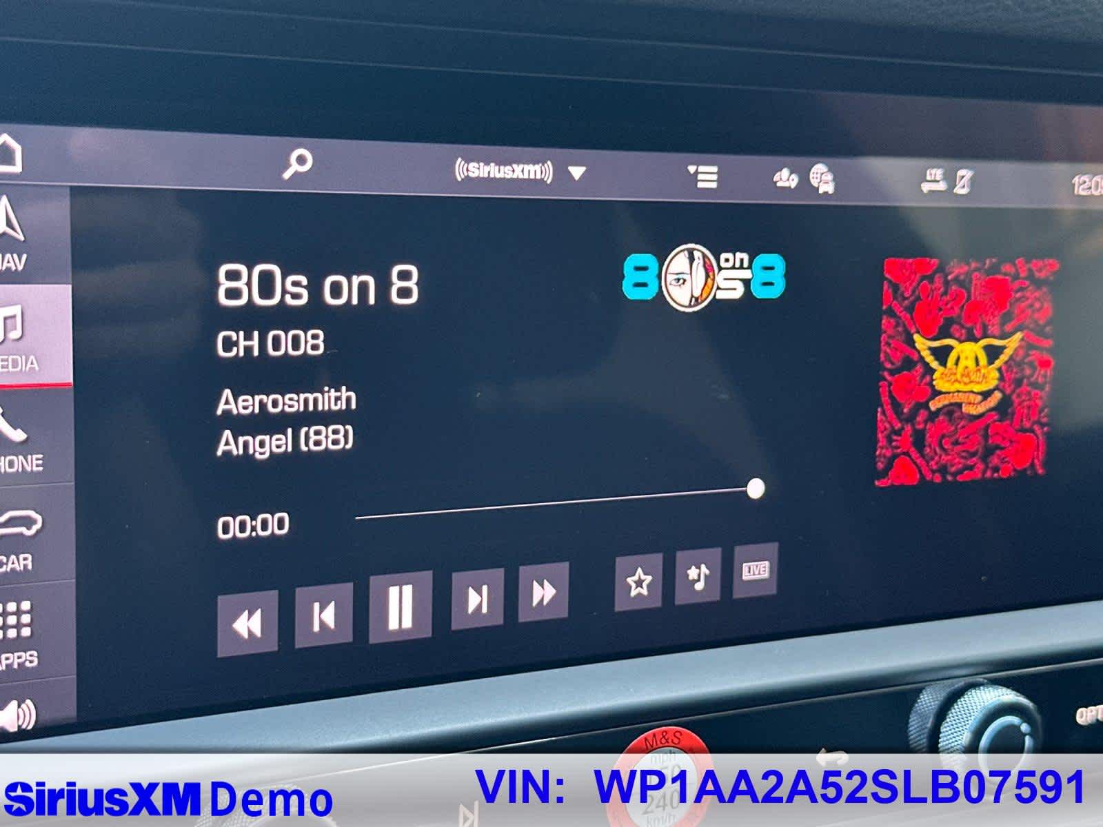 Thumbnail: 2025 Porsche Macan - 32