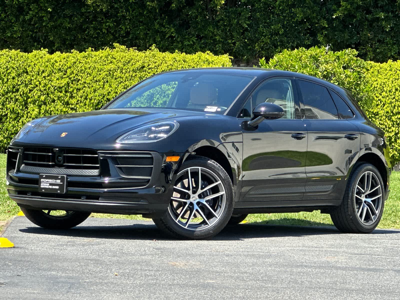 Thumbnail: 2025 Porsche Macan - 1