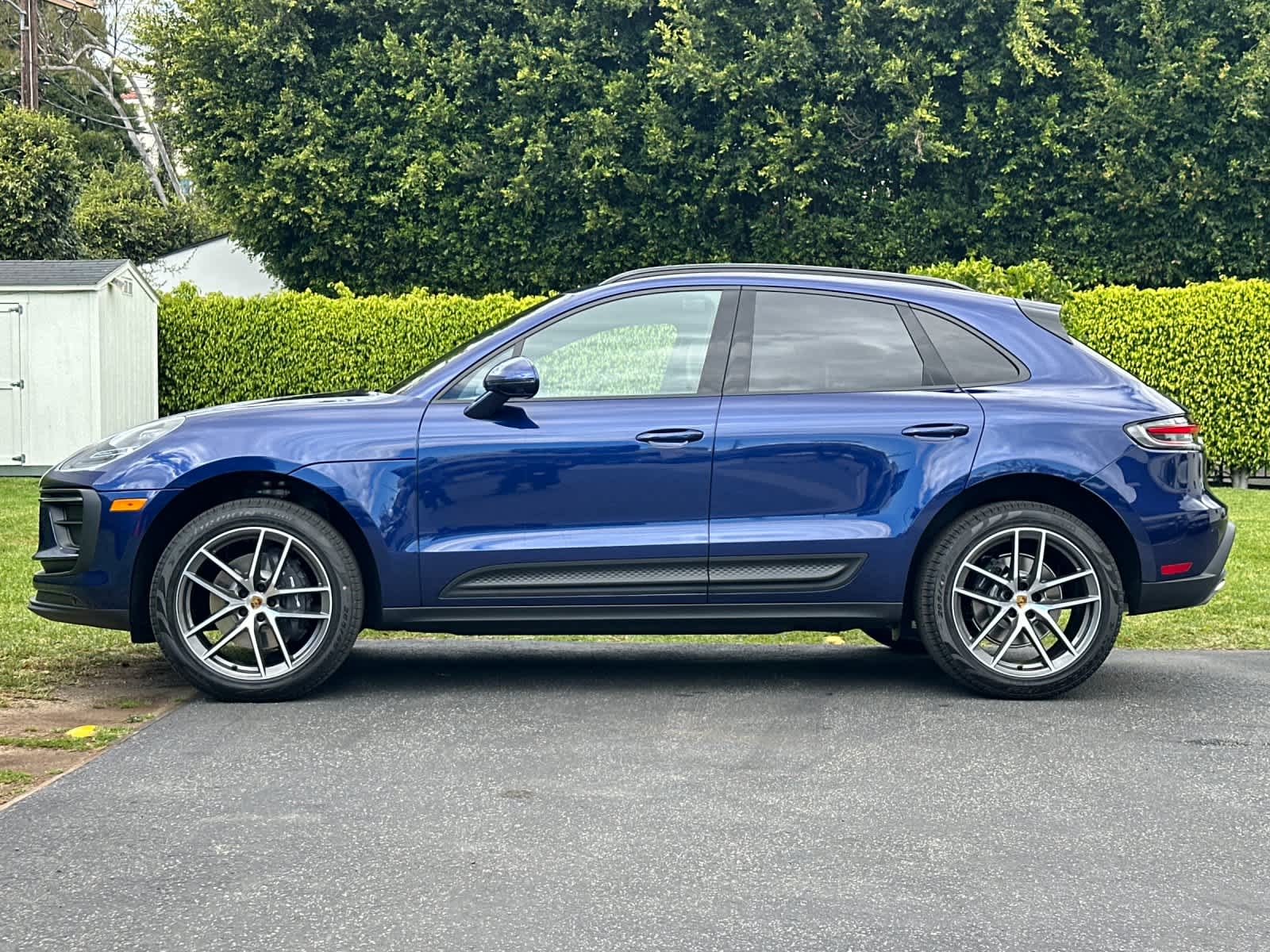 Thumbnail: 2026 Porsche Macan - 2