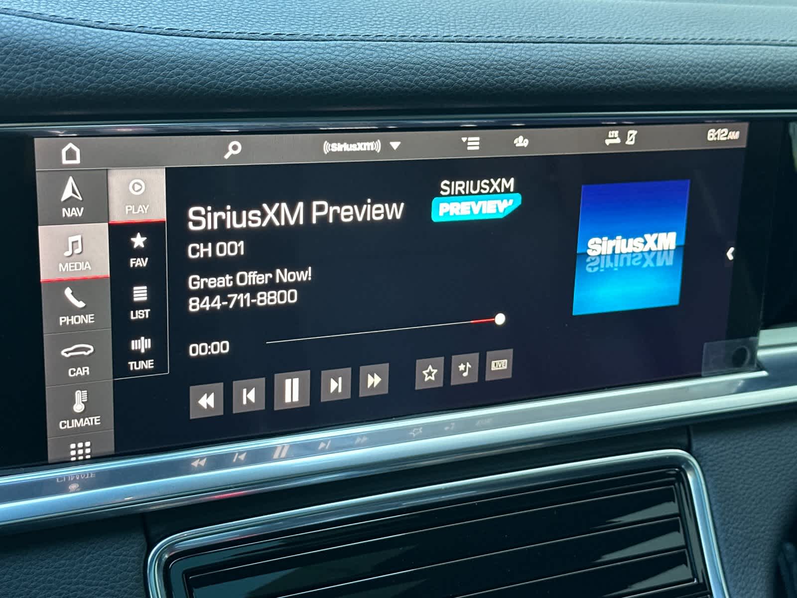 Thumbnail: 2021 Porsche Panamera - 20