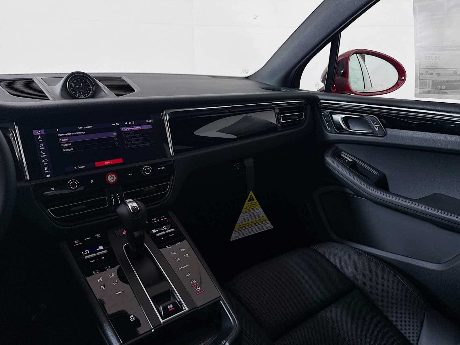 Thumbnail: 2025 Porsche Macan - 20