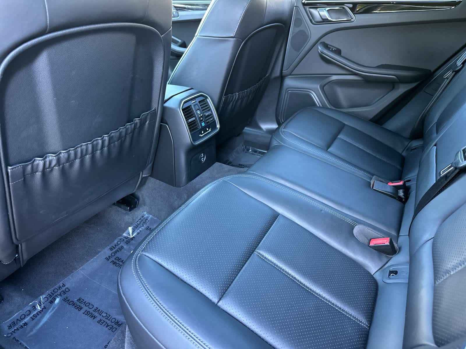 Thumbnail: 2025 Porsche Macan - 13