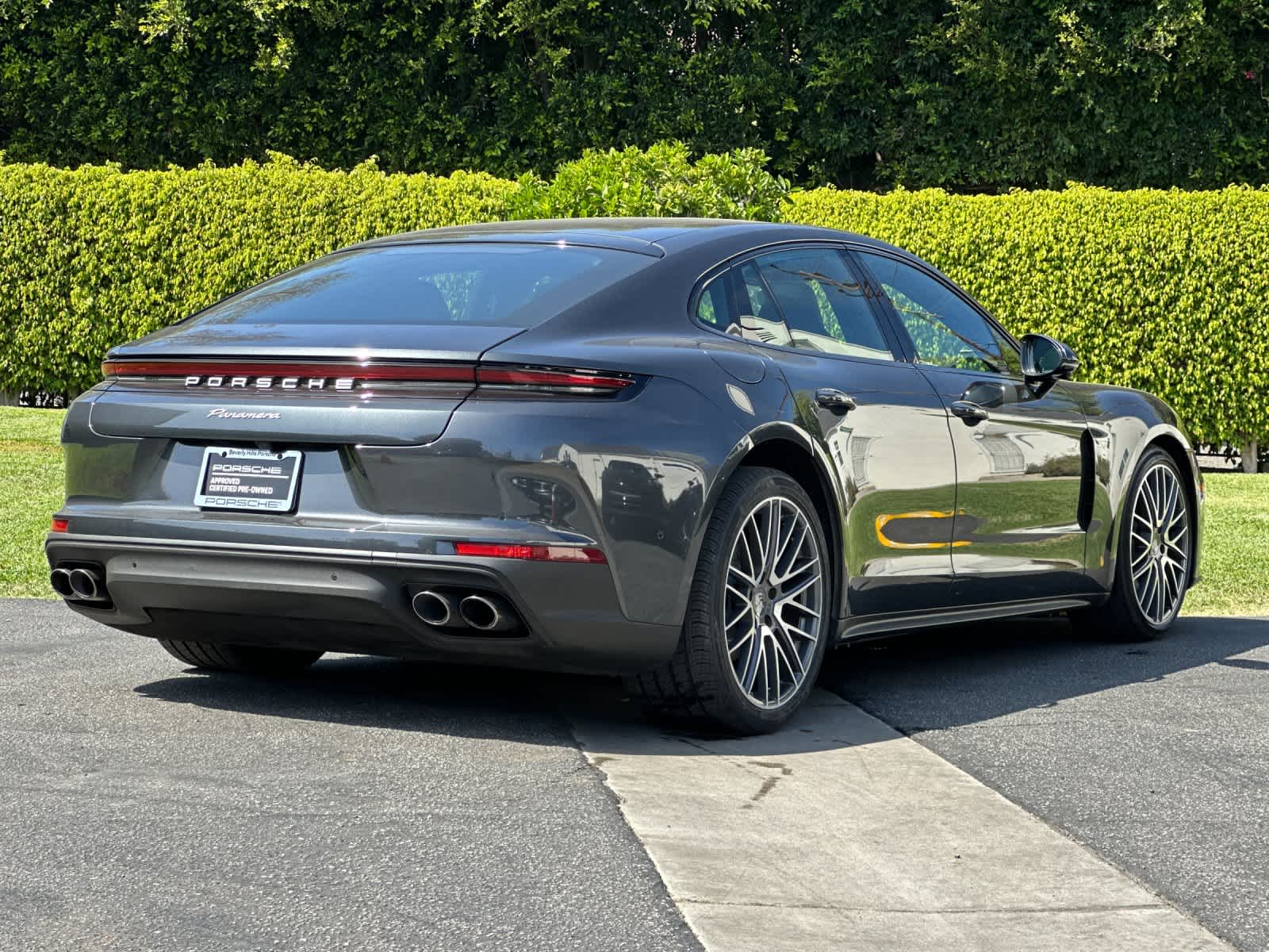 Thumbnail: 2024 Porsche Panamera - 8