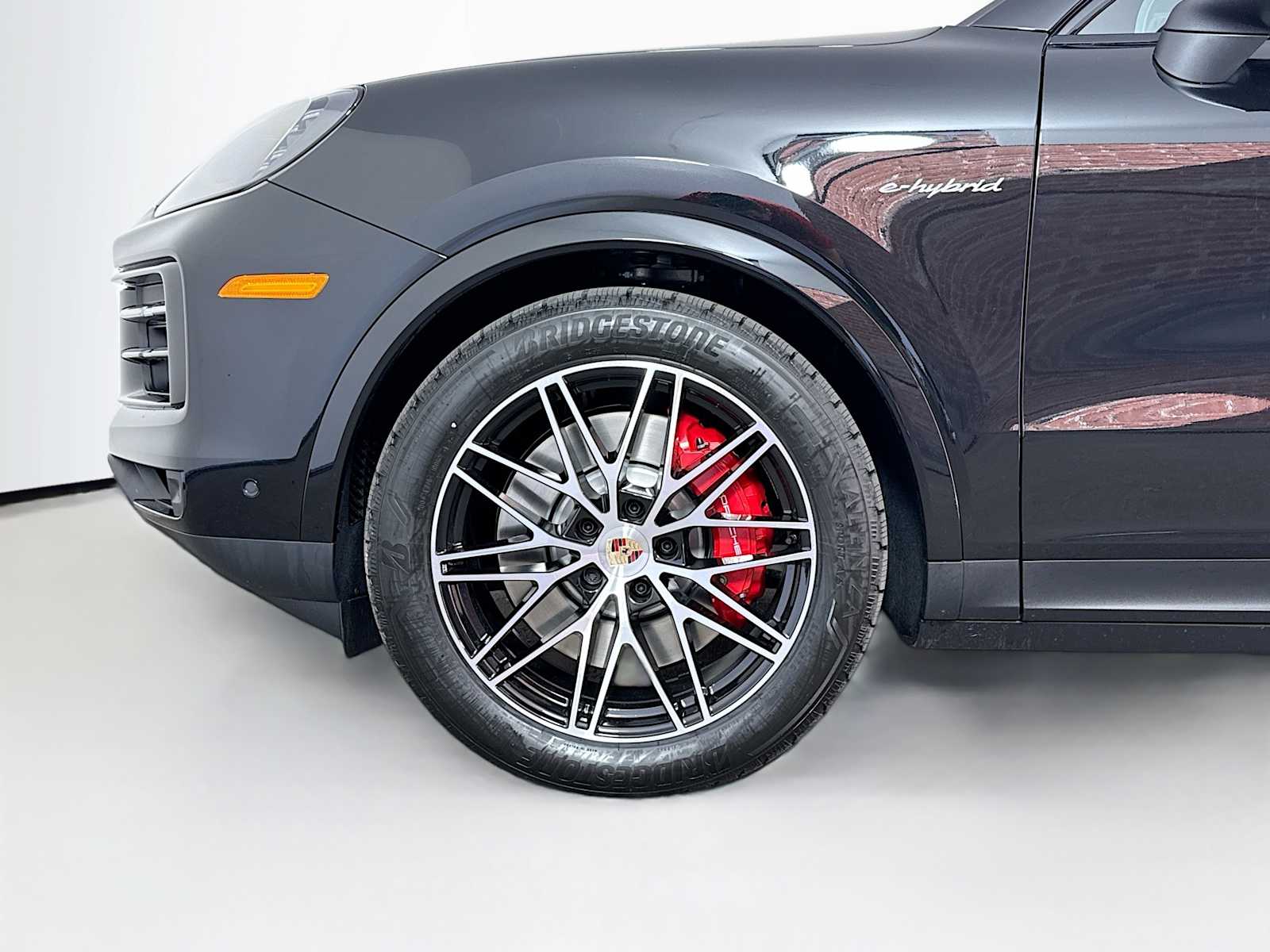 Thumbnail: 2026 Porsche Cayenne - 24