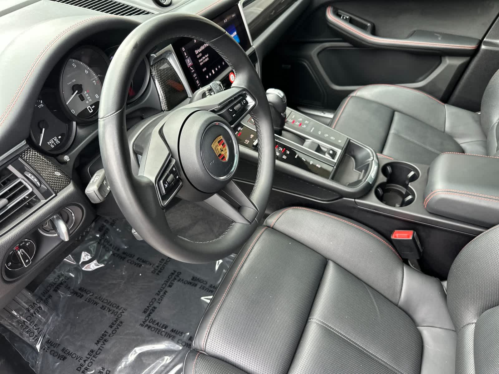 Thumbnail: 2022 Porsche Macan - 4