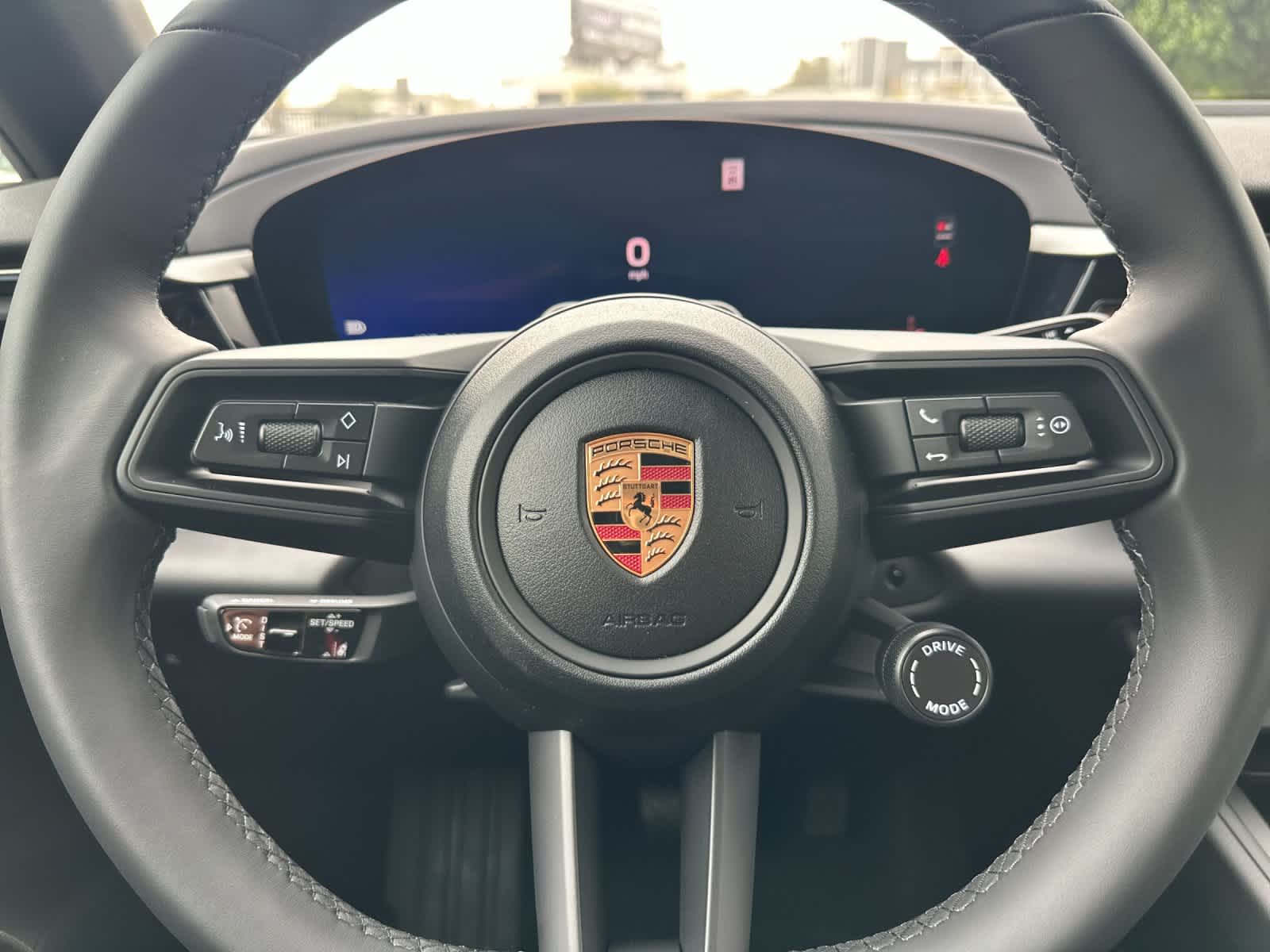 Thumbnail: 2026 Porsche Macan - 26