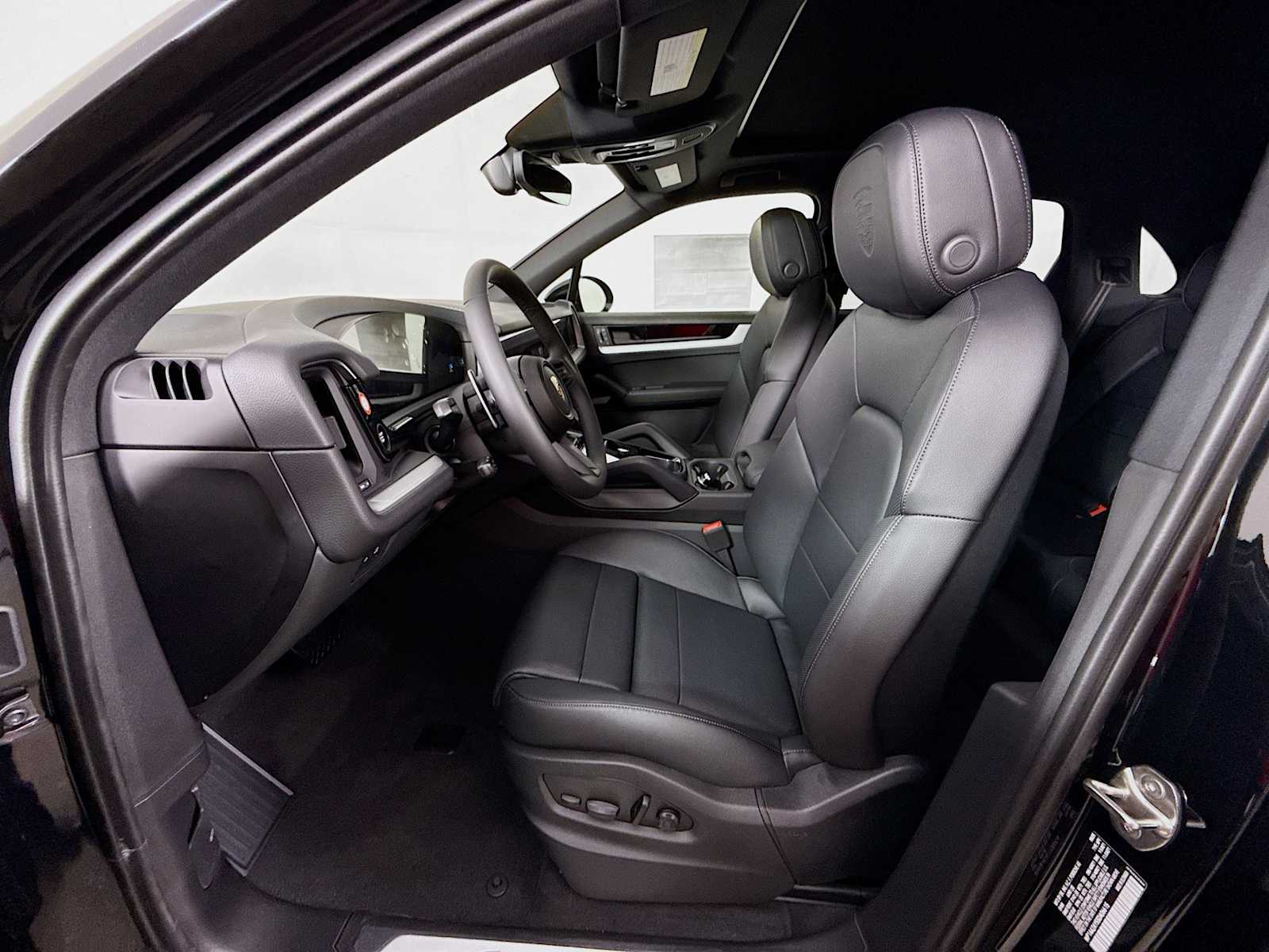 Thumbnail: 2025 Porsche Cayenne - 5