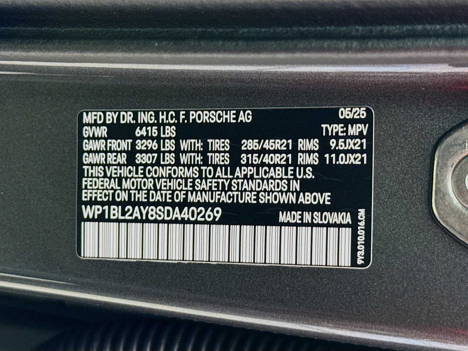 Thumbnail: 2025 Porsche Cayenne - 25