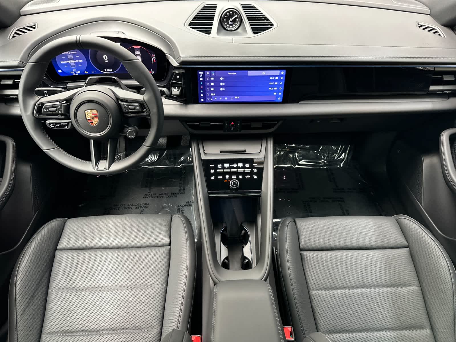 Thumbnail: 2026 Porsche Macan - 6