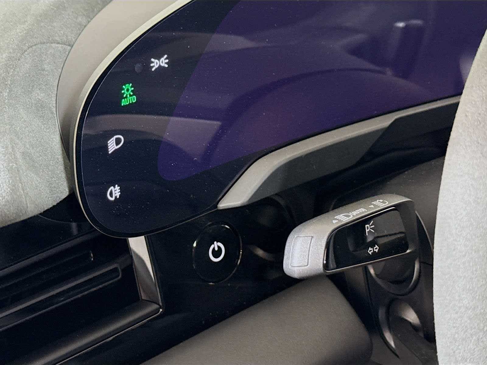 Thumbnail: 2025 Porsche Taycan - 11