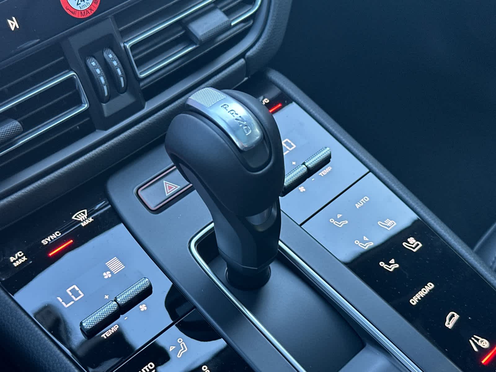 Thumbnail: 2026 Porsche Macan - 24