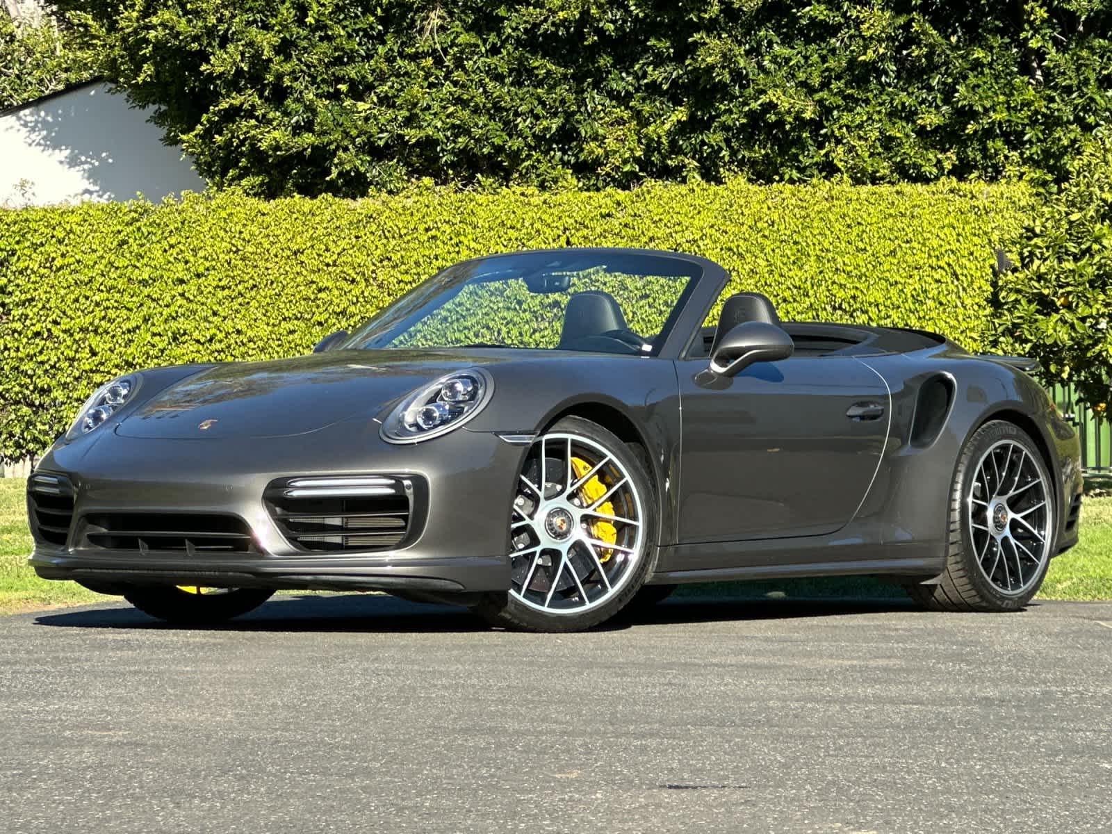 Thumbnail: 2019 Porsche 911 - 1
