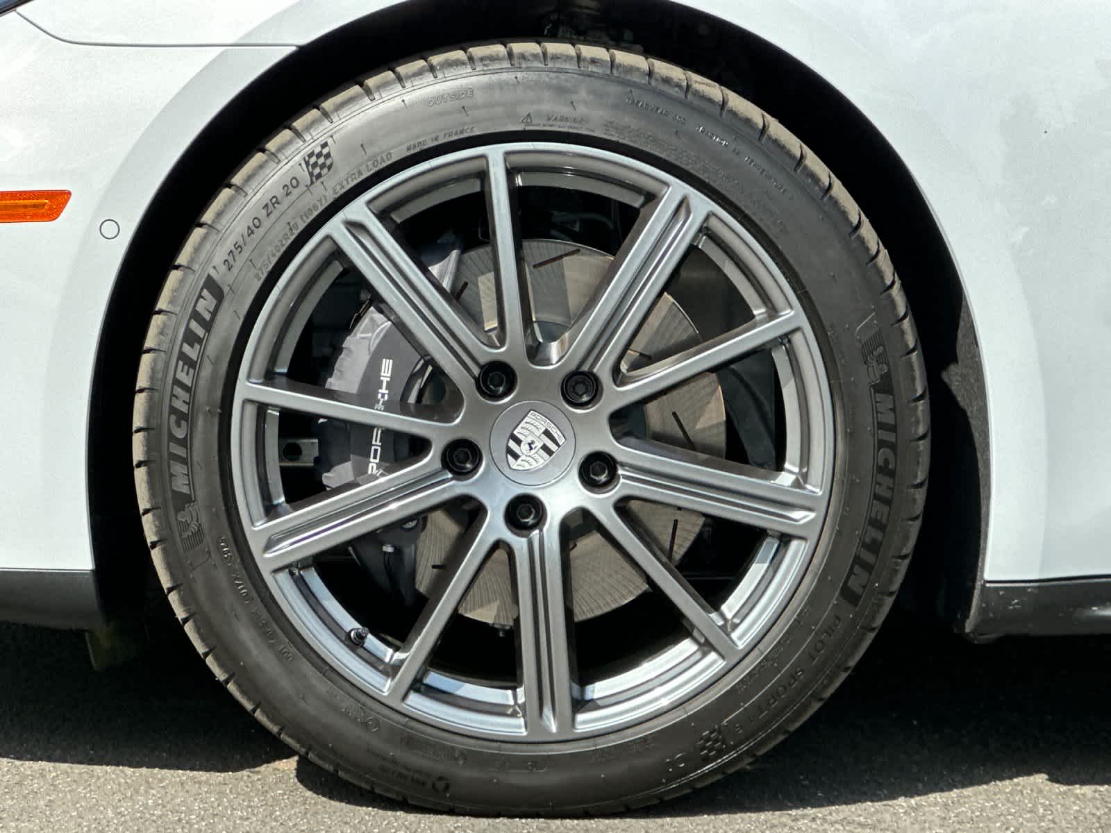 Thumbnail: 2026 Porsche Panamera - 32