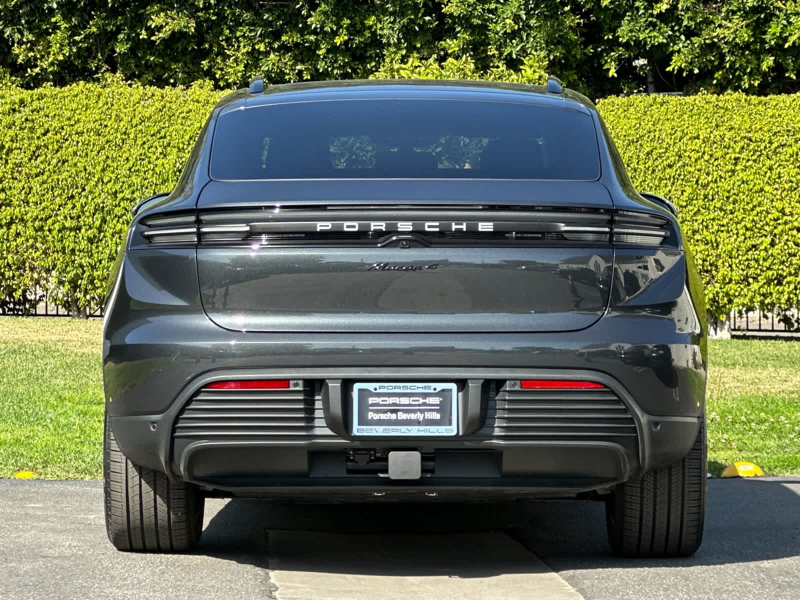 Thumbnail: 2025 Porsche Macan - 7