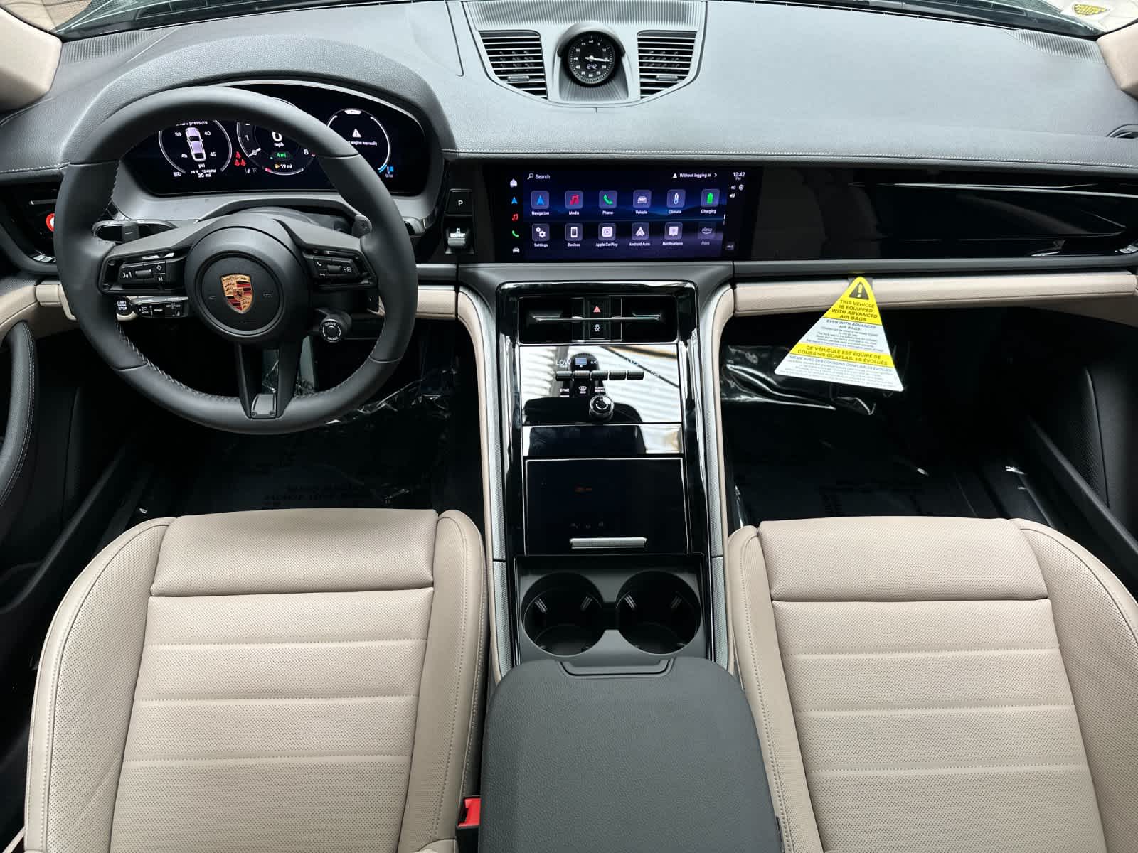 Thumbnail: 2026 Porsche Panamera - 6