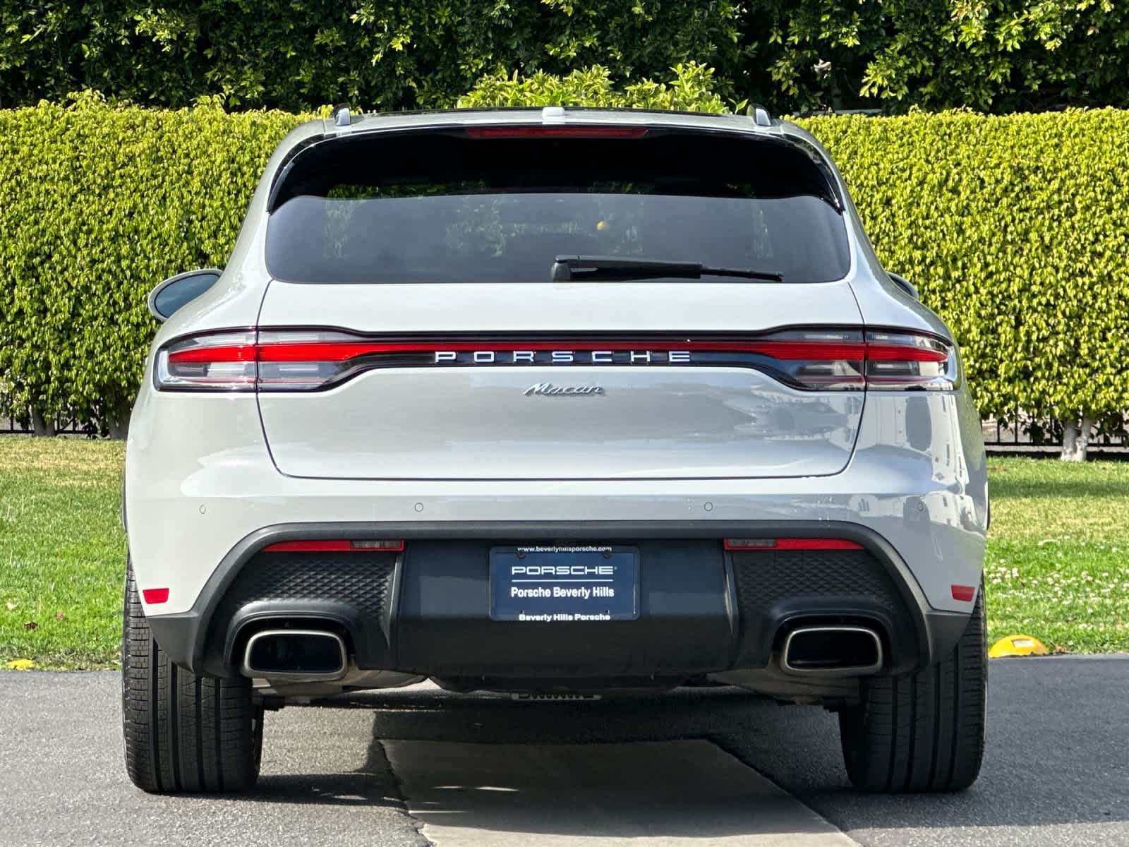 Thumbnail: 2025 Porsche Macan - 7