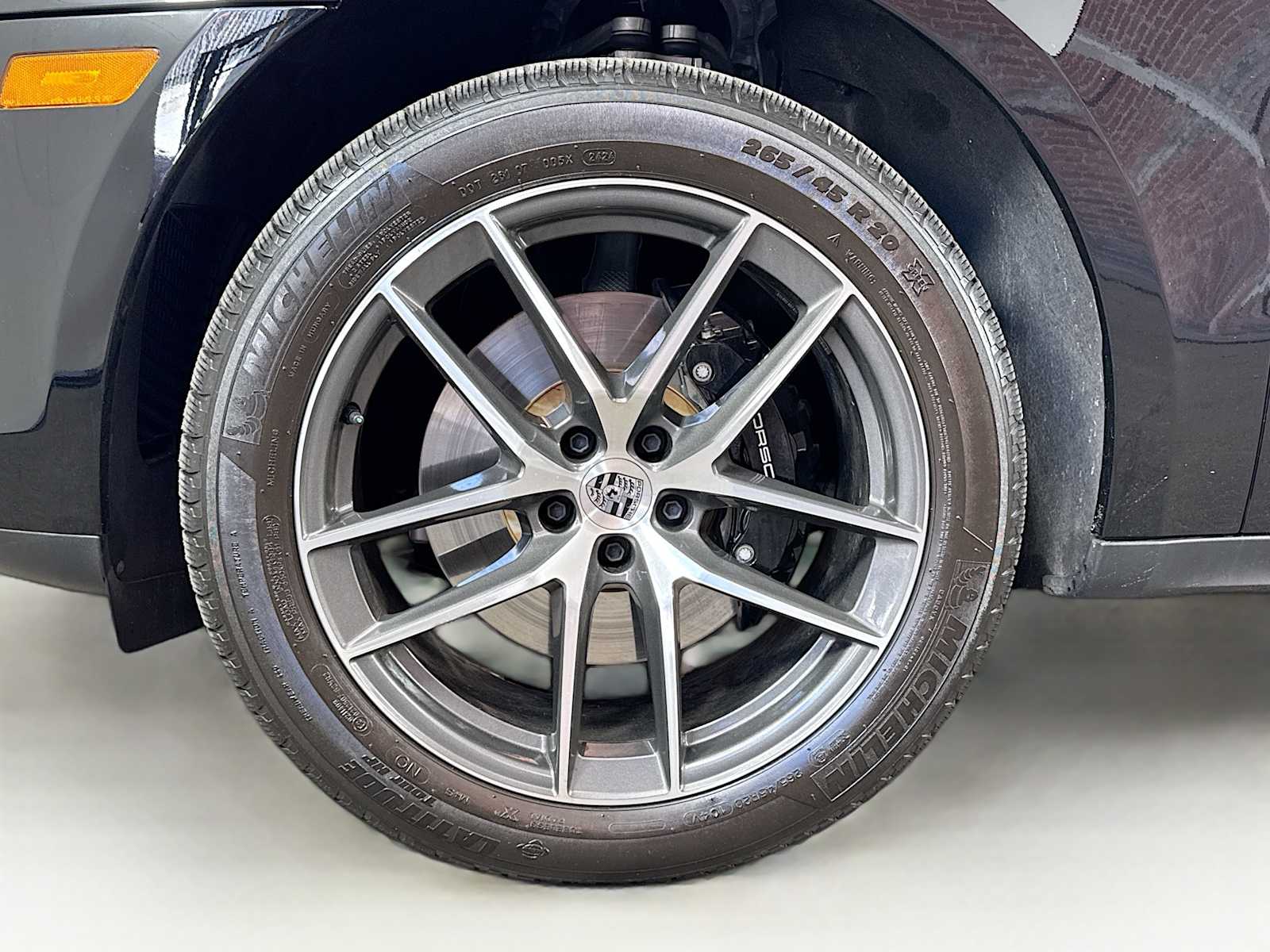 Thumbnail: 2025 Porsche Macan - 25