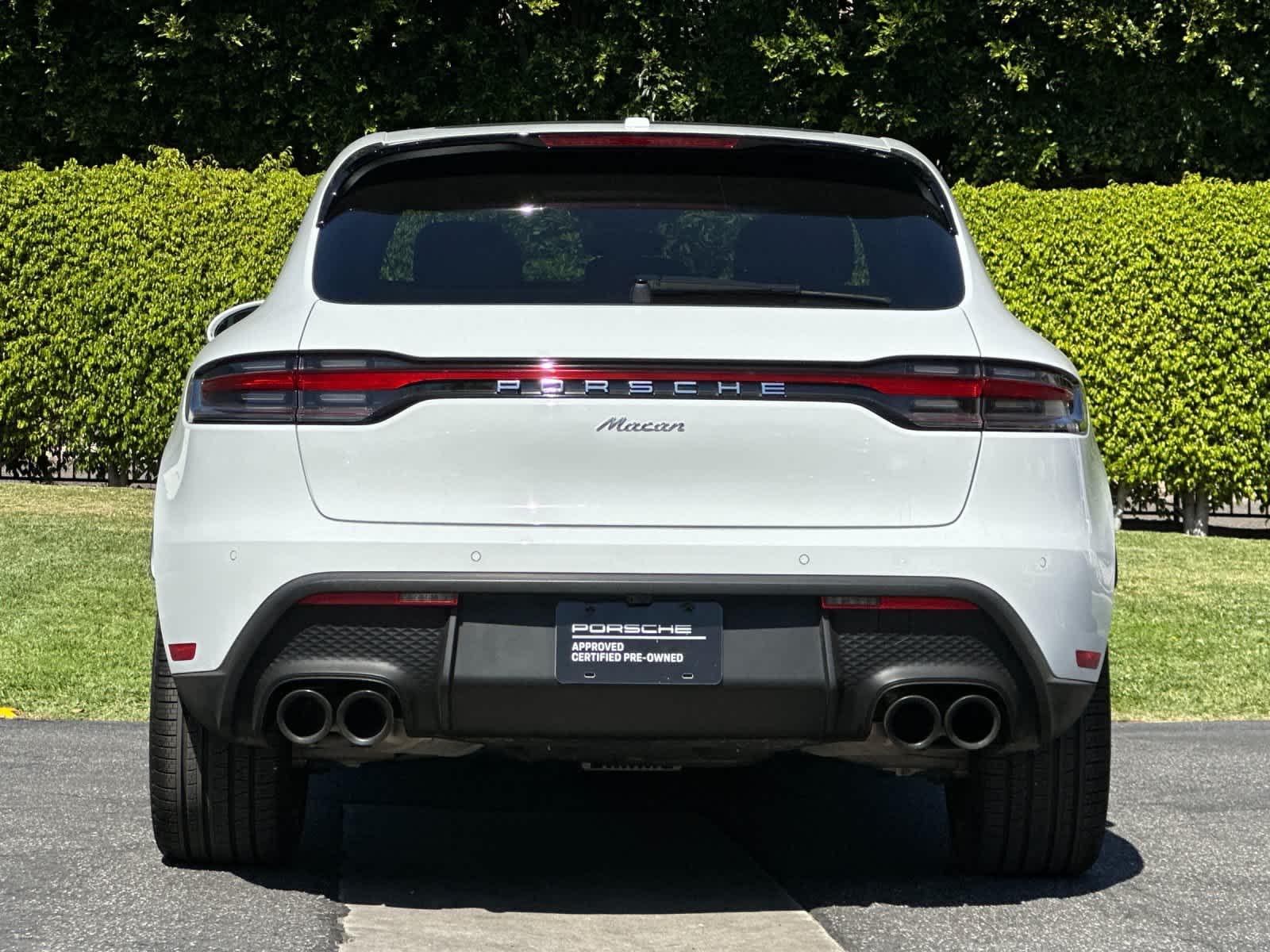 Thumbnail: 2025 Porsche Macan - 7