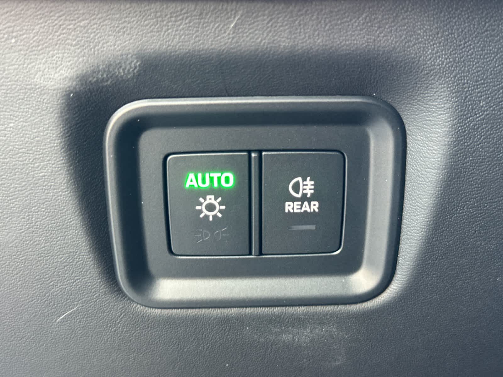 Thumbnail: 2026 Porsche Cayenne - 31