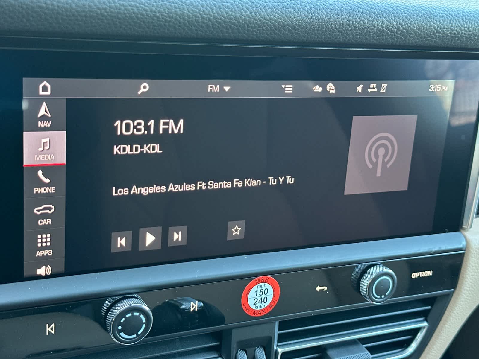 Thumbnail: 2026 Porsche Macan - 20