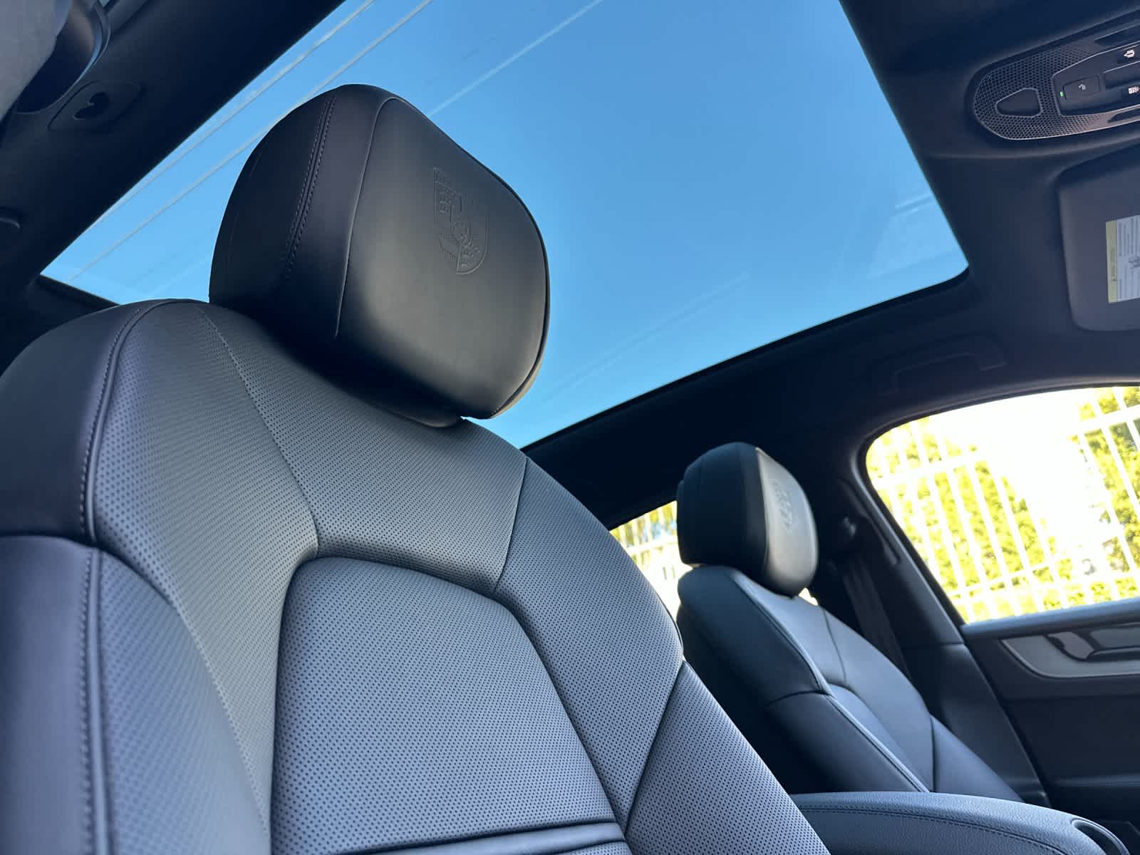 Thumbnail: 2026 Porsche Cayenne - 18