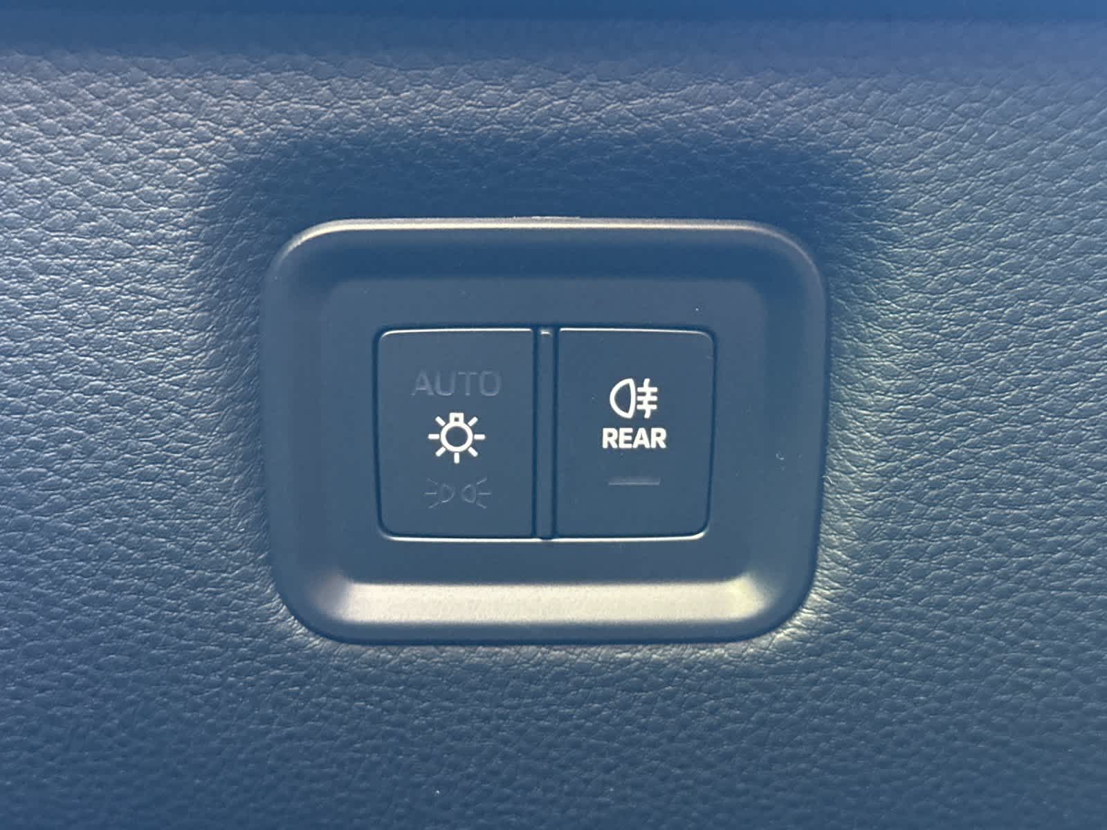 Thumbnail: 2026 Porsche Cayenne - 31