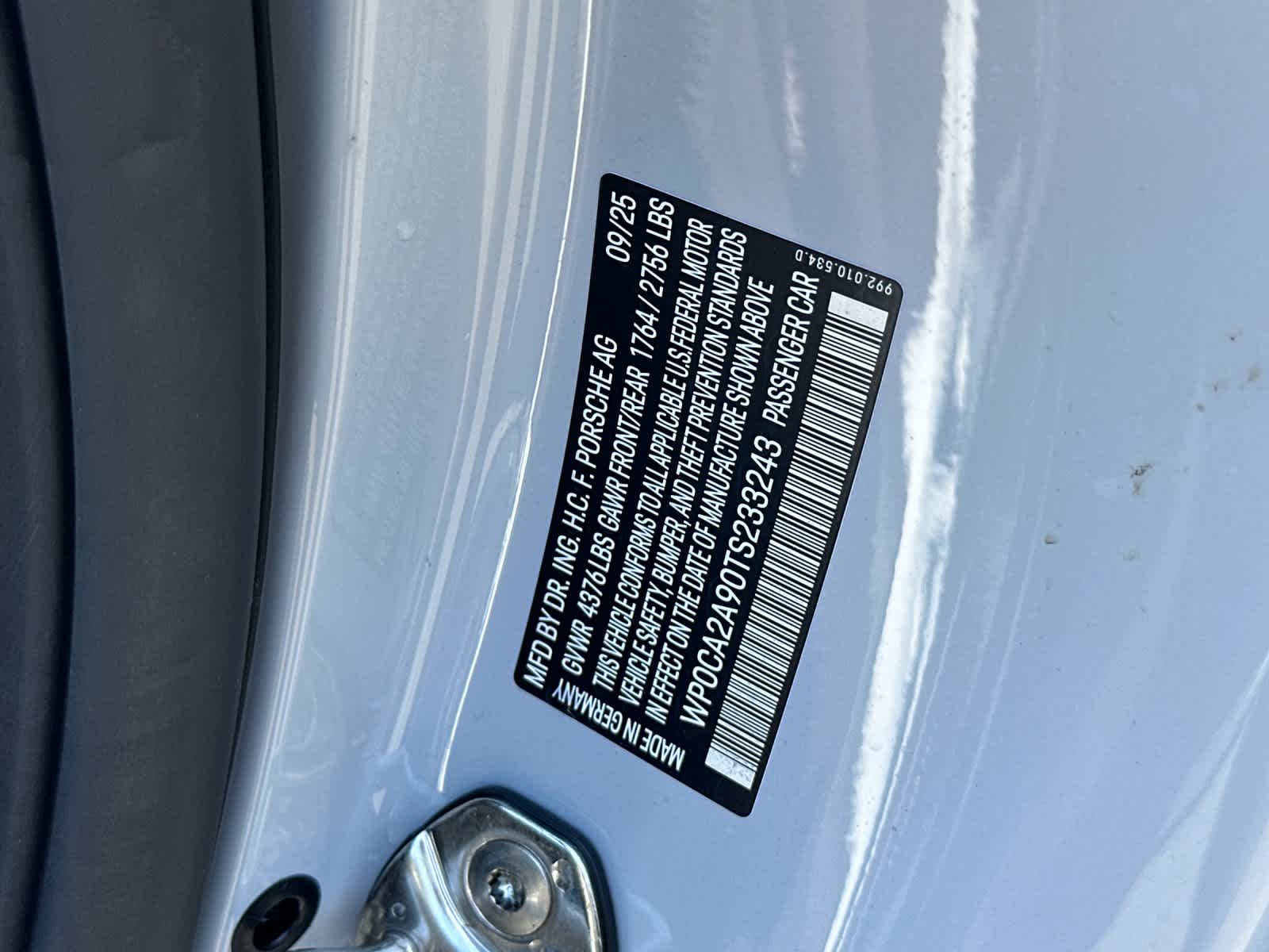 Thumbnail: 2026 Porsche 911 - 30