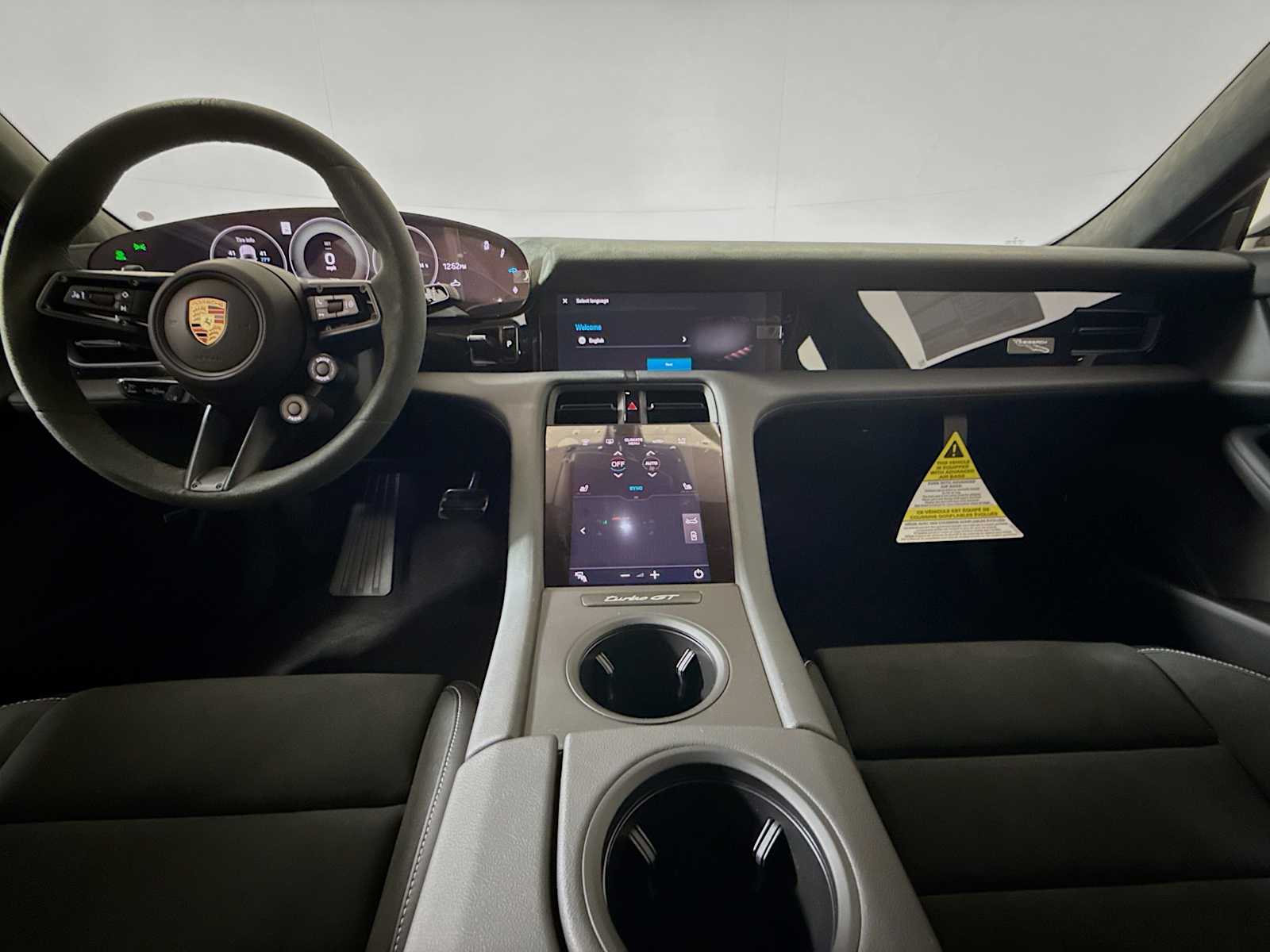 Thumbnail: 2025 Porsche Taycan - 26