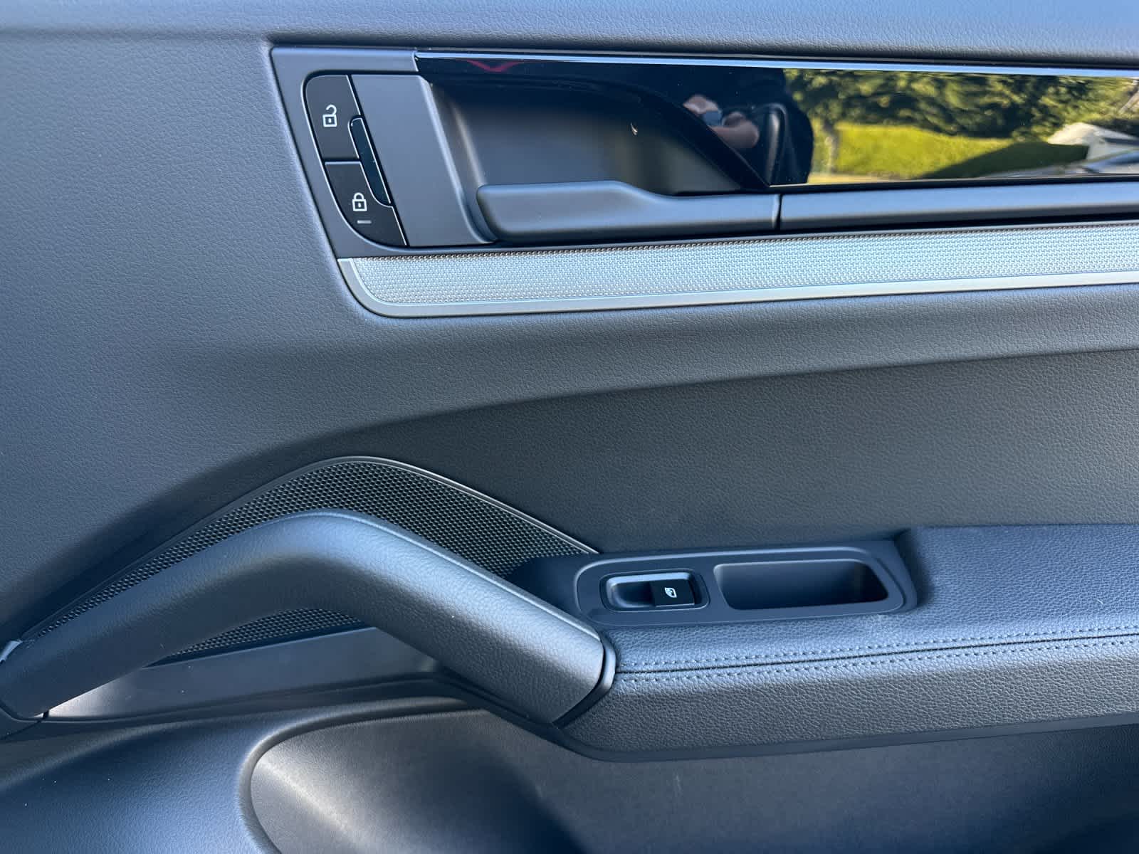 Thumbnail: 2026 Porsche Cayenne - 19