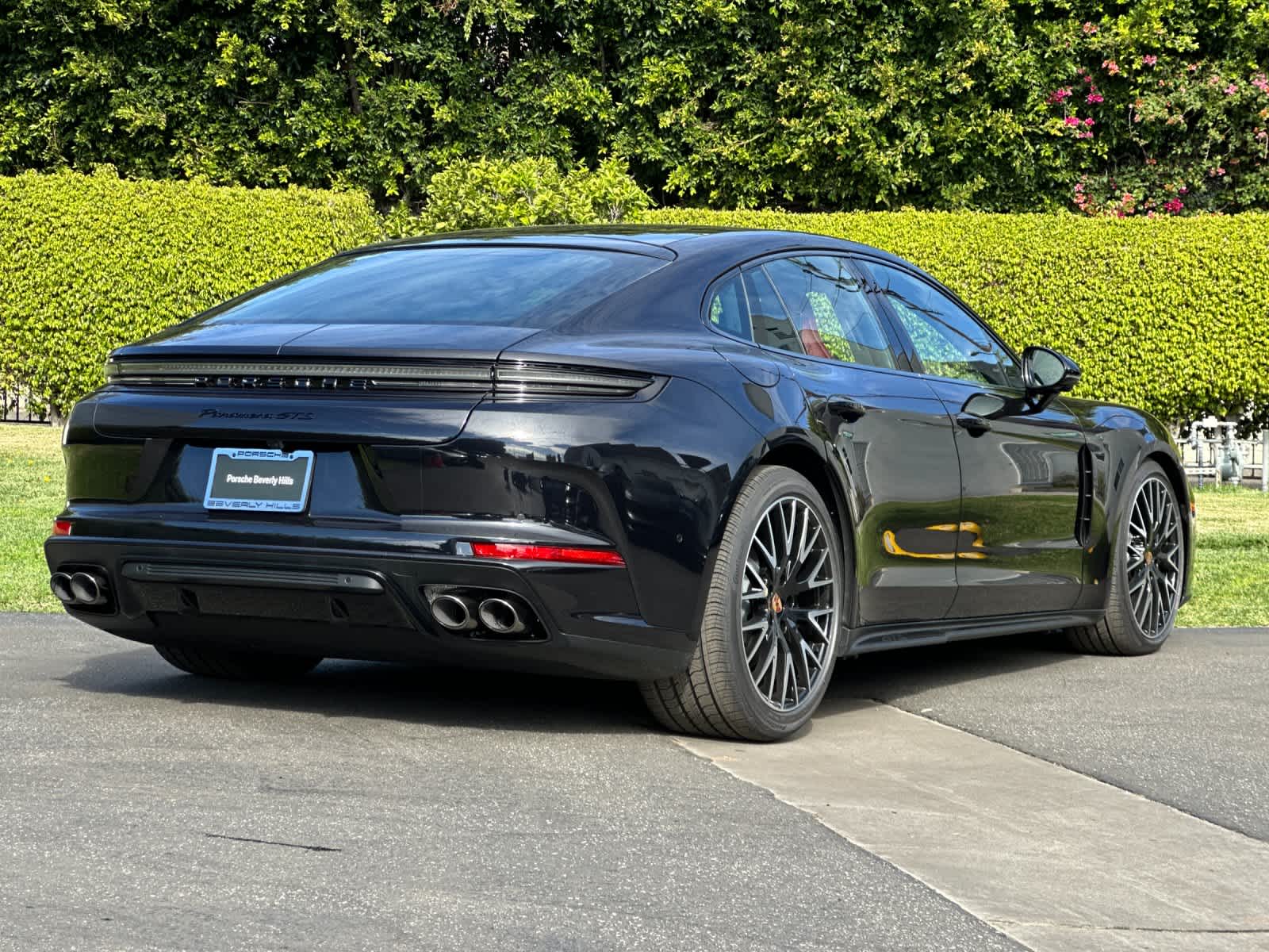 Thumbnail: 2026 Porsche Panamera - 8