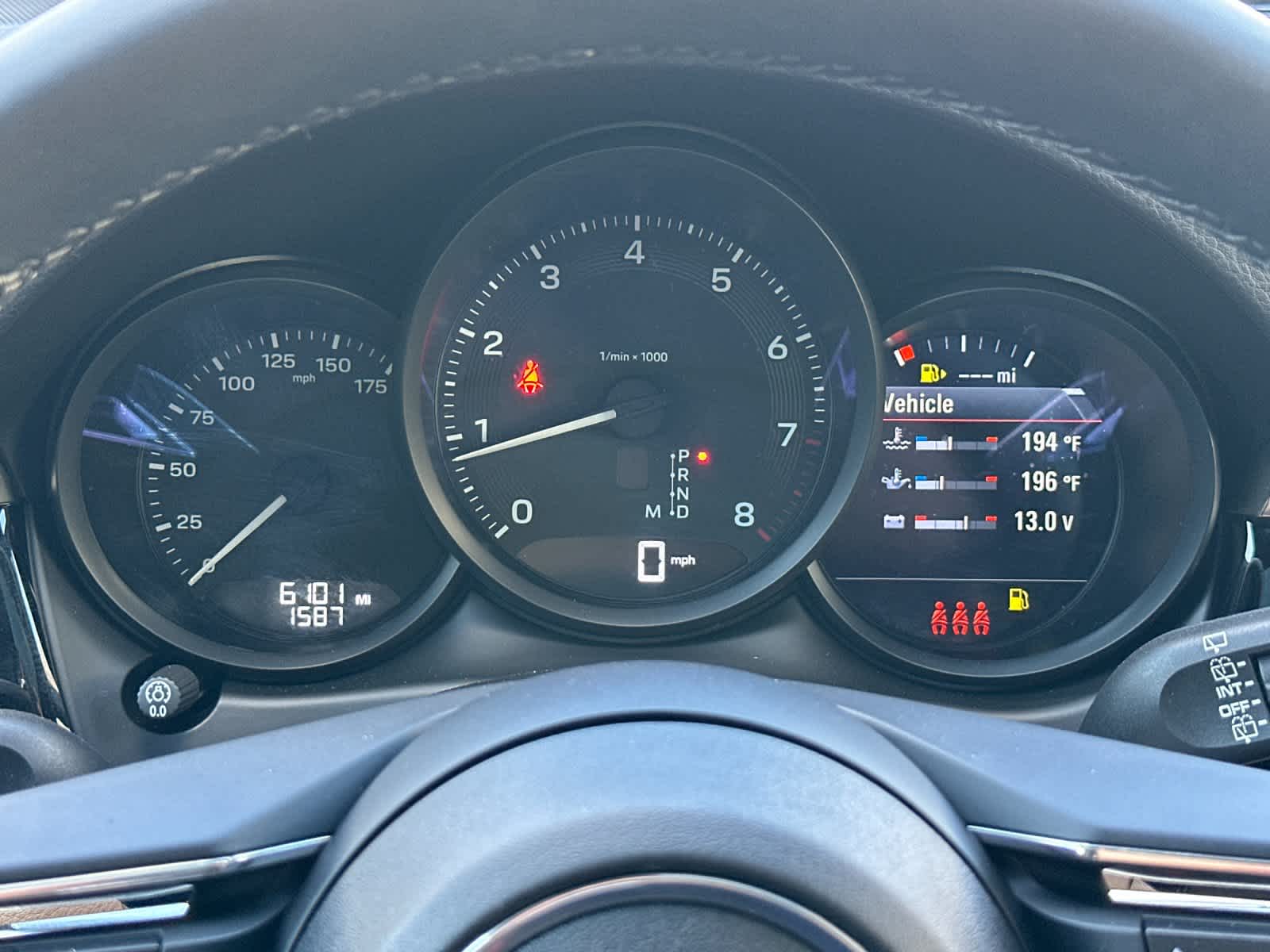 Thumbnail: 2025 Porsche Macan - 28