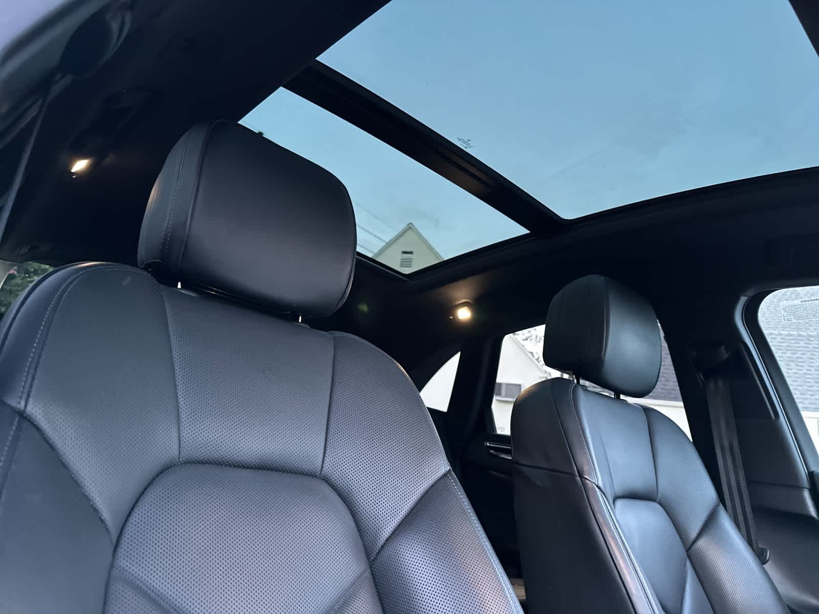 Thumbnail: 2025 Porsche Macan - 18