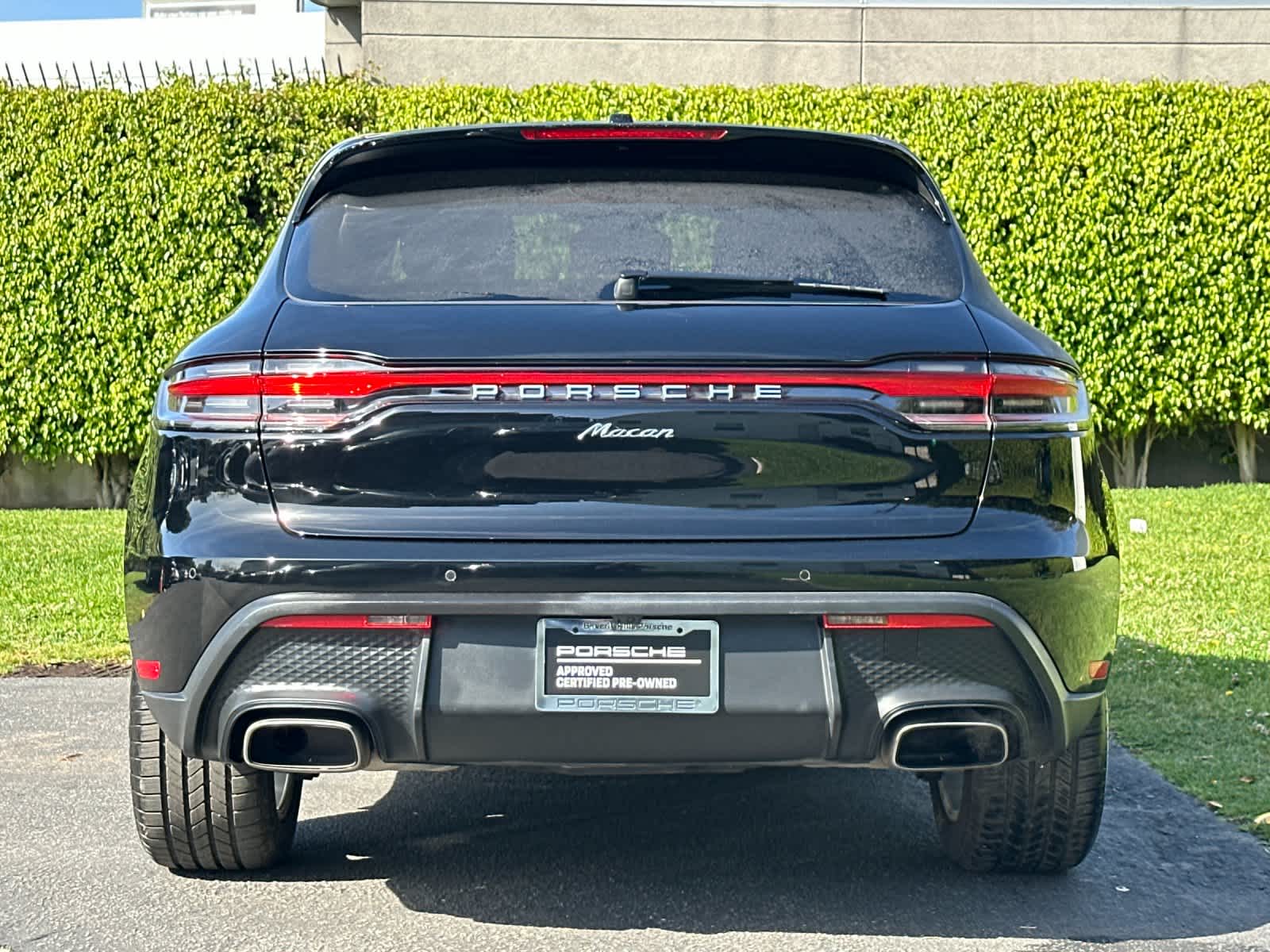 Thumbnail: 2025 Porsche Macan - 7