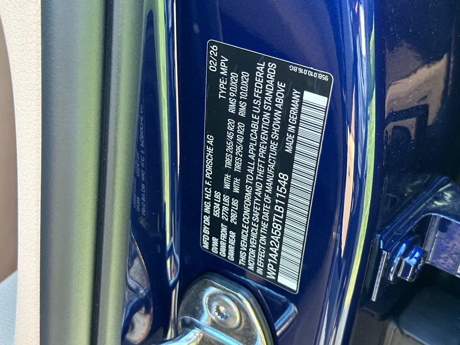 Thumbnail: 2026 Porsche Macan - 33