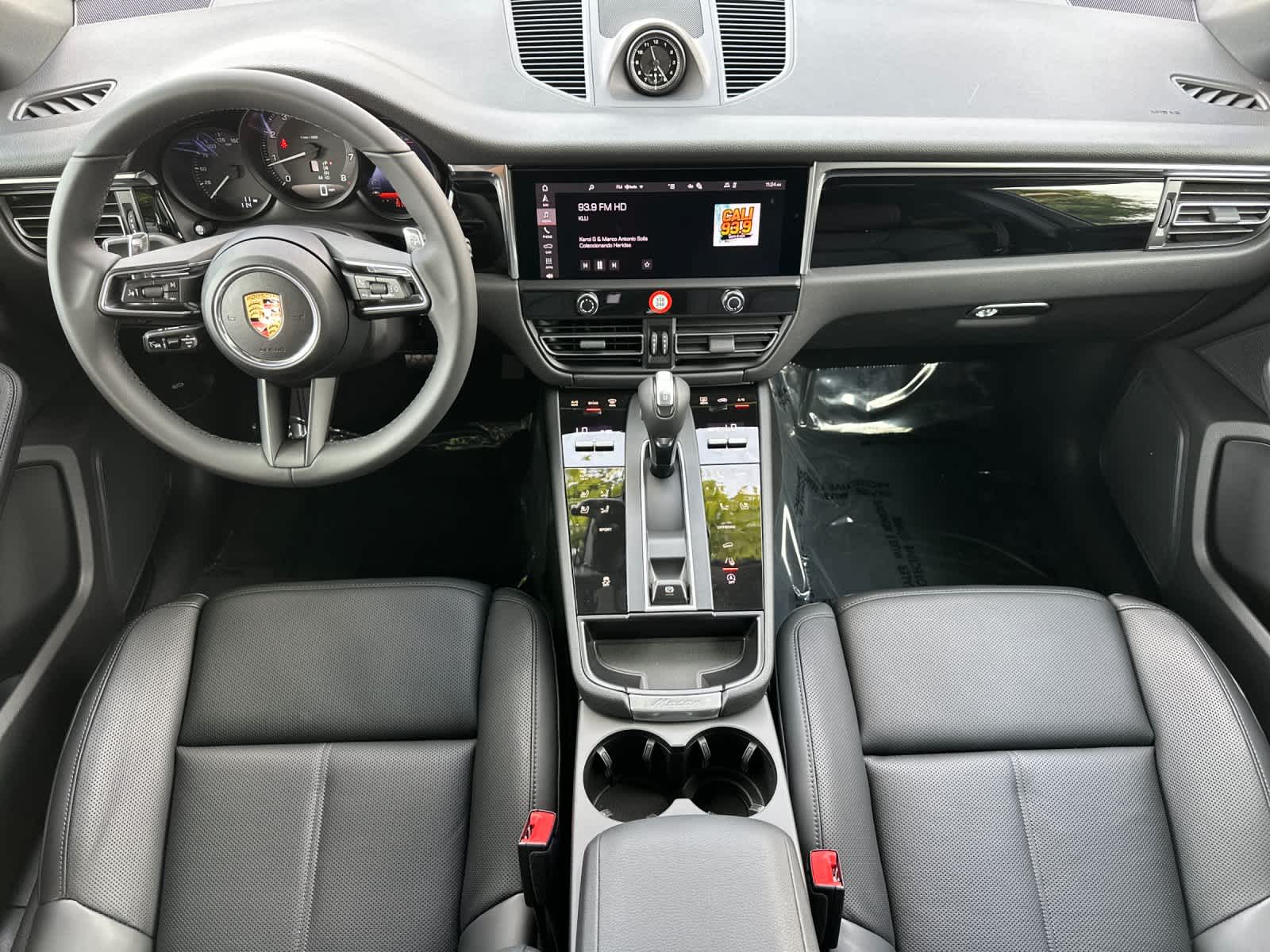 Thumbnail: 2026 Porsche Macan - 6