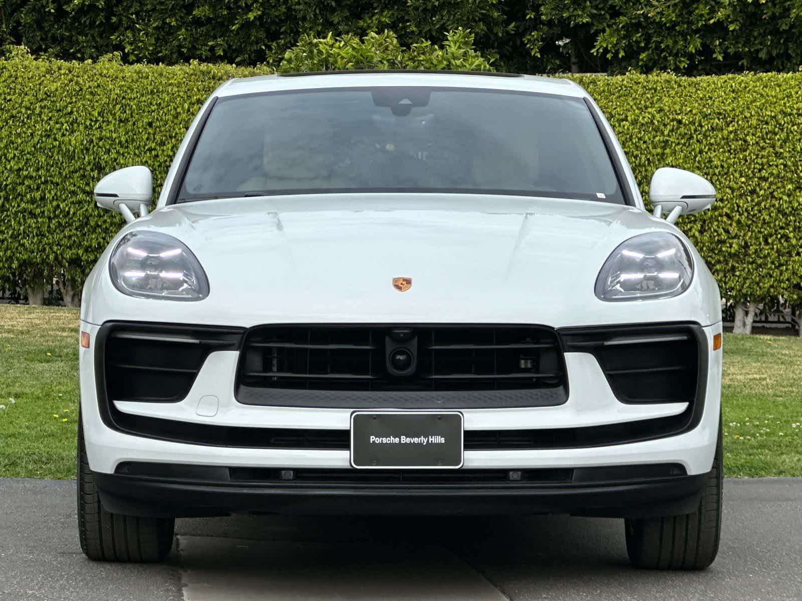 Thumbnail: 2025 Porsche Macan - 11