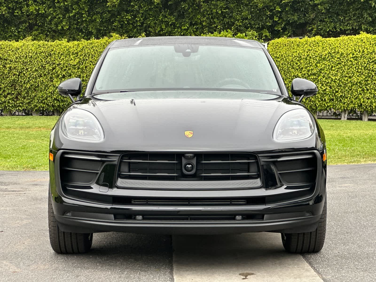 Thumbnail: 2026 Porsche Macan - 11