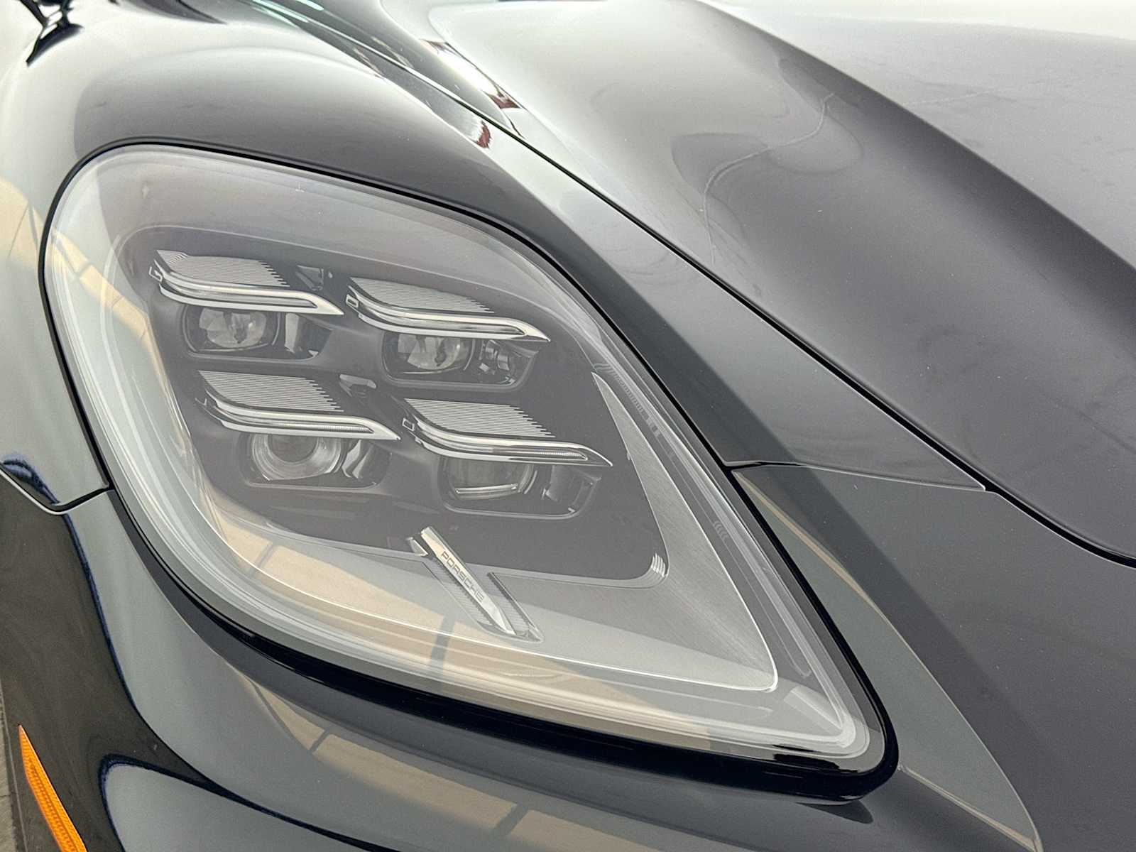 Thumbnail: 2026 Porsche Panamera - 28