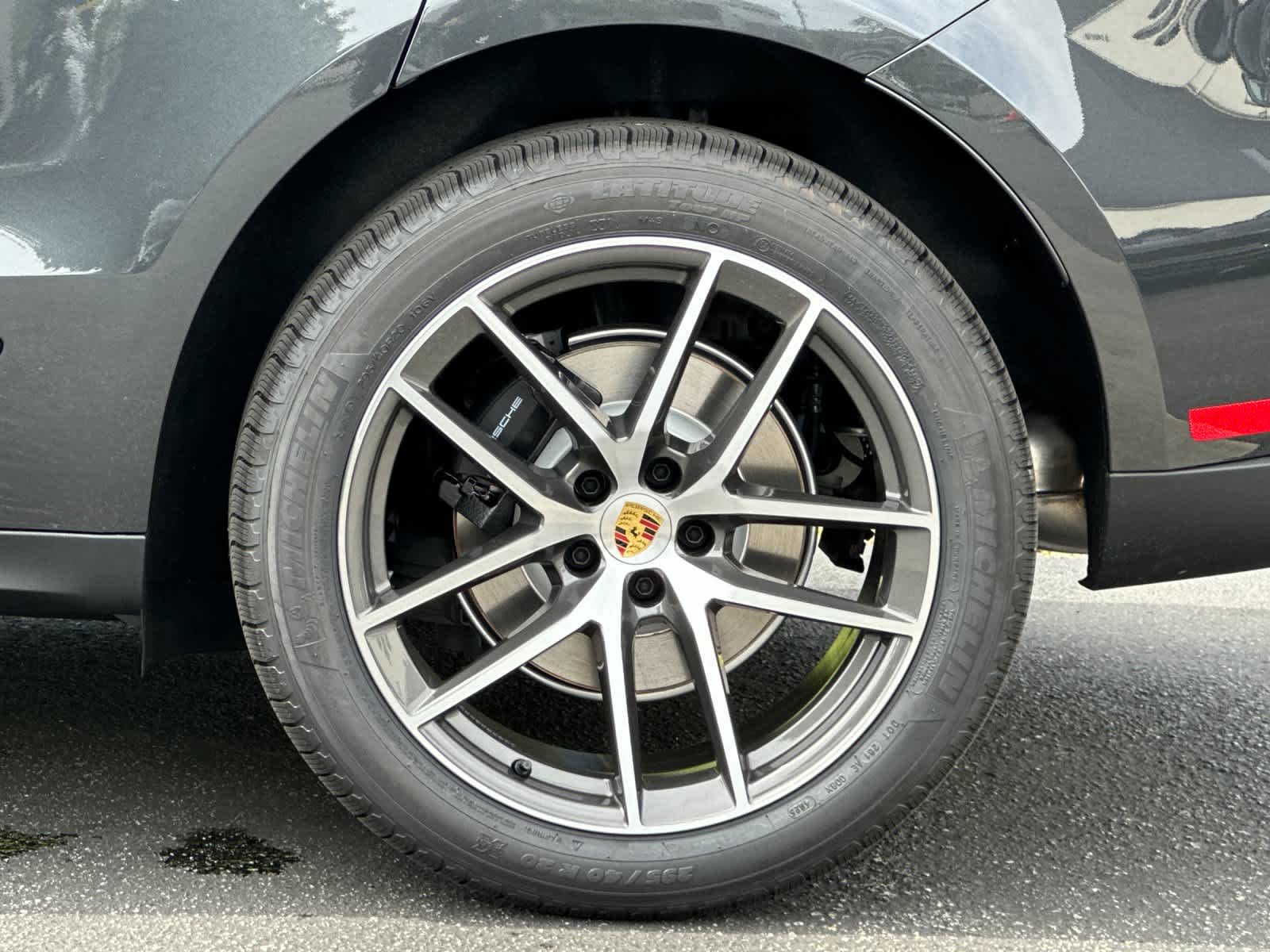 Thumbnail: 2026 Porsche Macan - 31