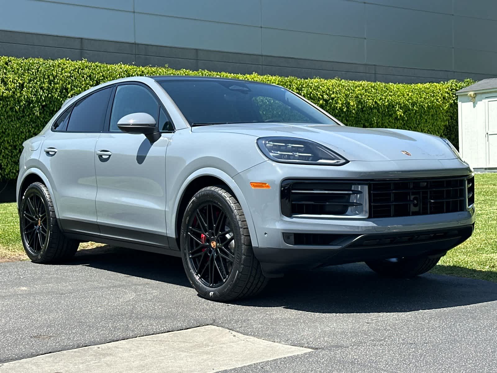 Thumbnail: 2026 Porsche Cayenne - 10