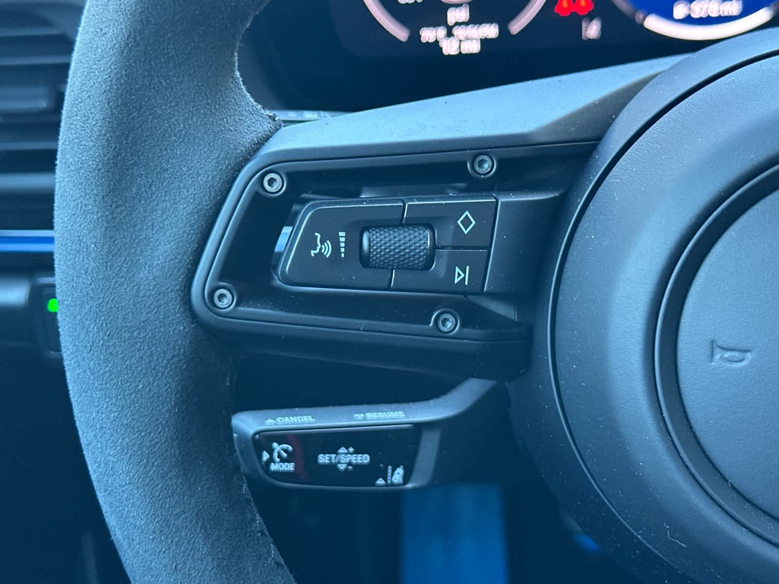 Thumbnail: 2026 Porsche 911 - 24