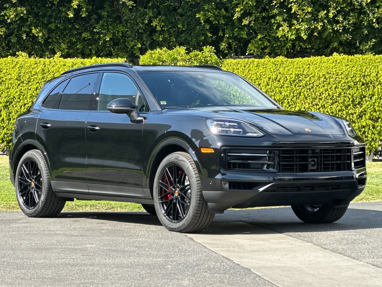Thumbnail: 2026 Porsche Cayenne - 10