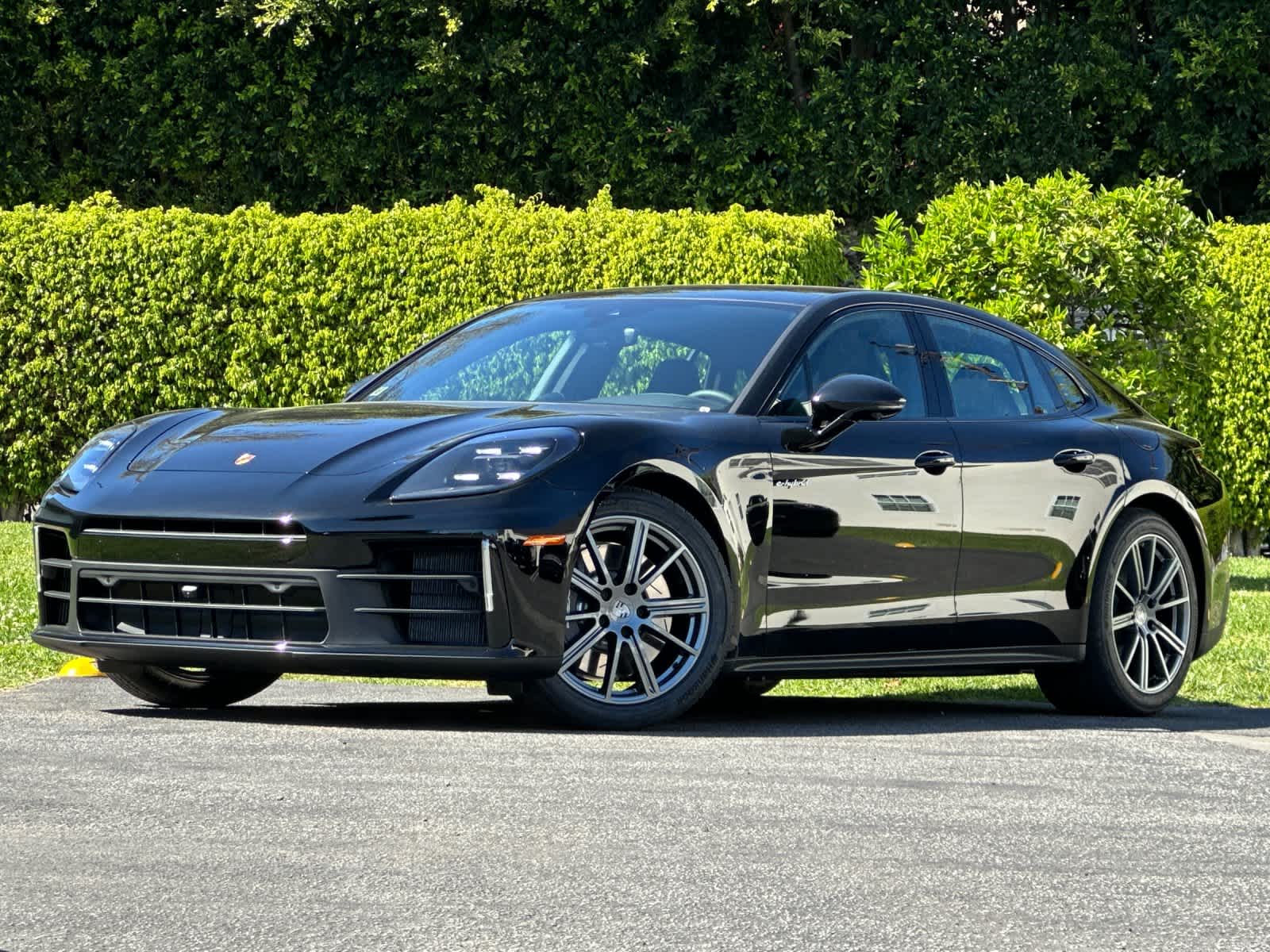 Thumbnail: 2026 Porsche Panamera - 1