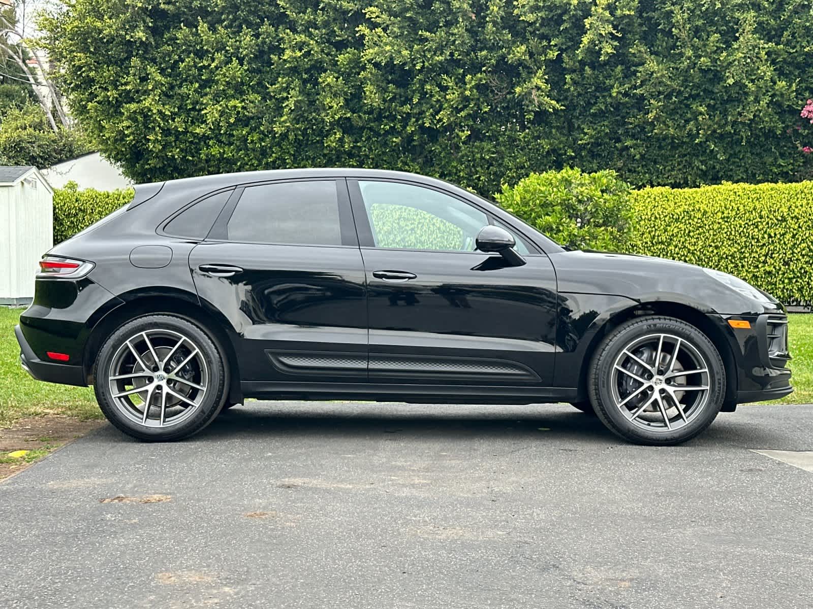 Thumbnail: 2025 Porsche Macan - 9