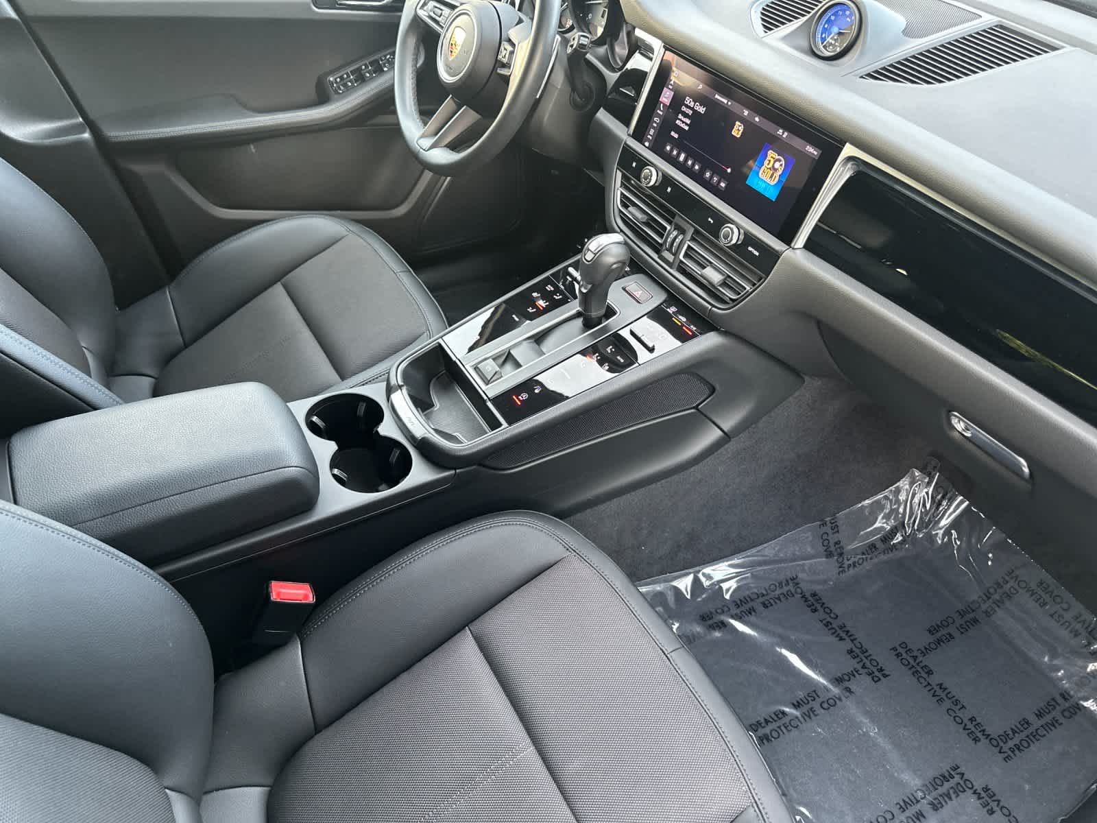 Thumbnail: 2025 Porsche Macan - 17