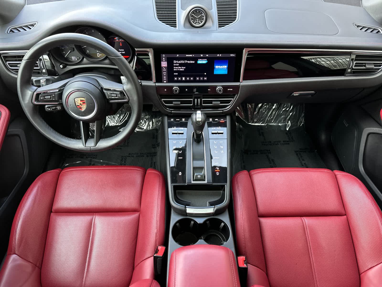 Thumbnail: 2025 Porsche Macan - 6