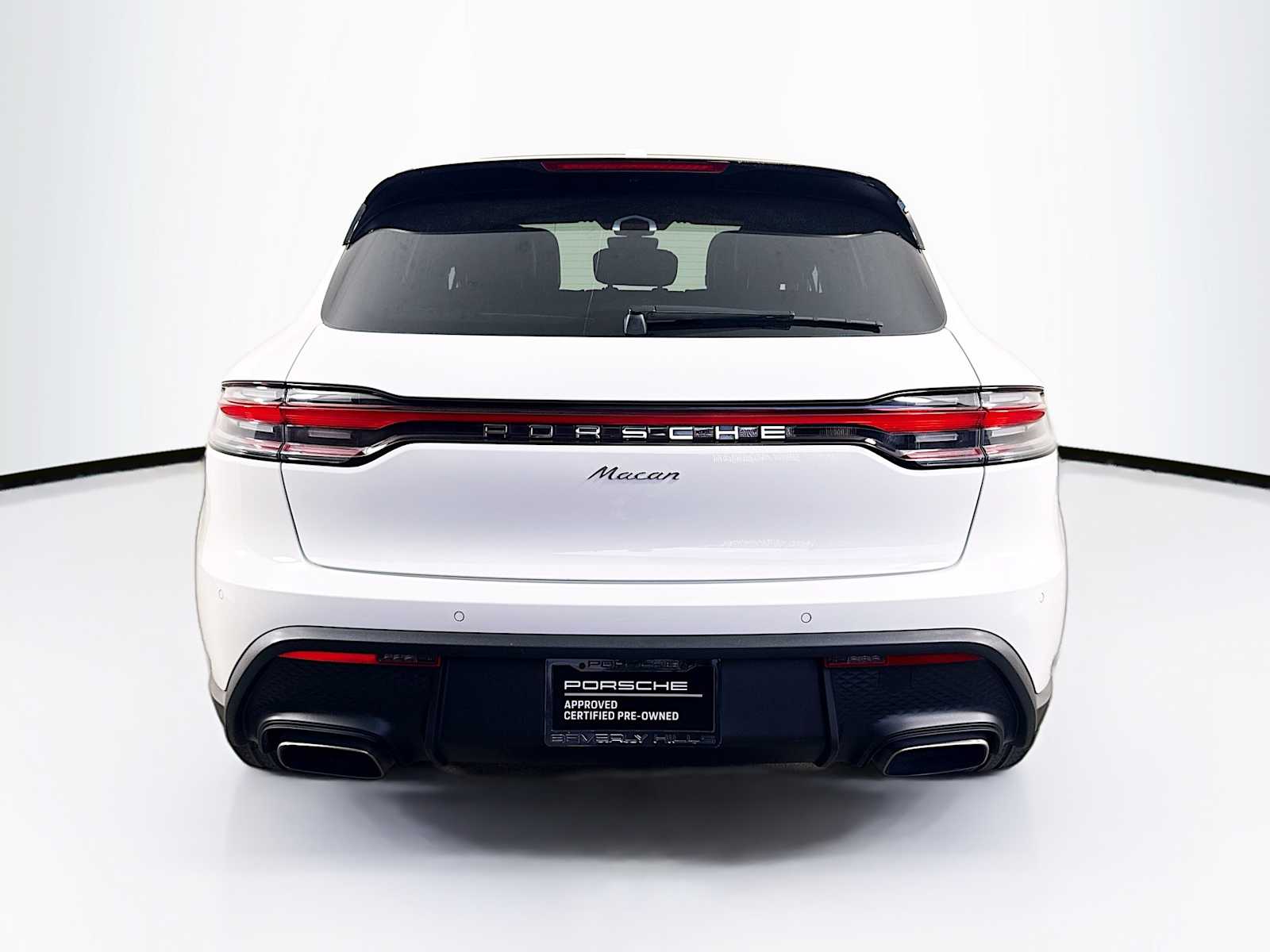Thumbnail: 2024 Porsche Macan - 10