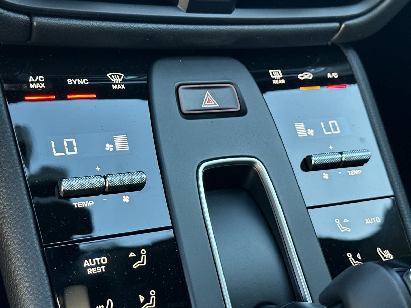 Thumbnail: 2026 Porsche Macan - 24