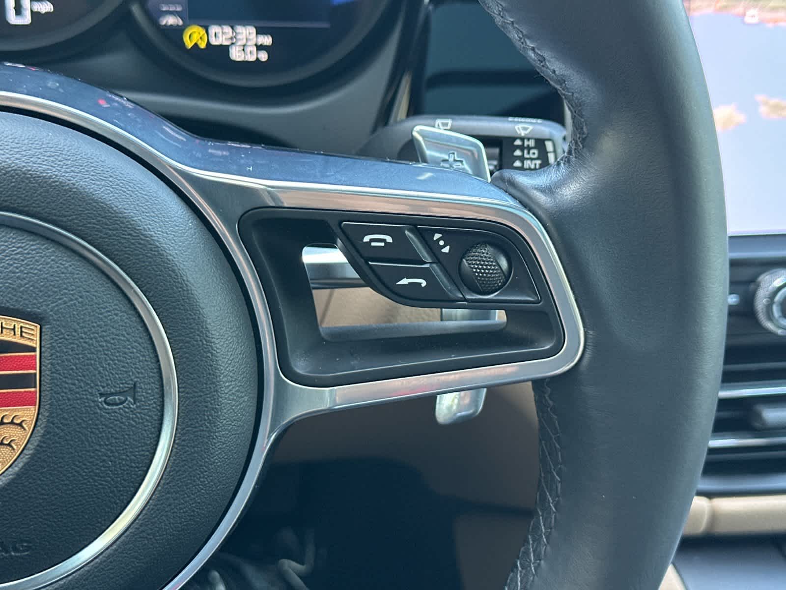 Thumbnail: 2020 Porsche Macan - 27