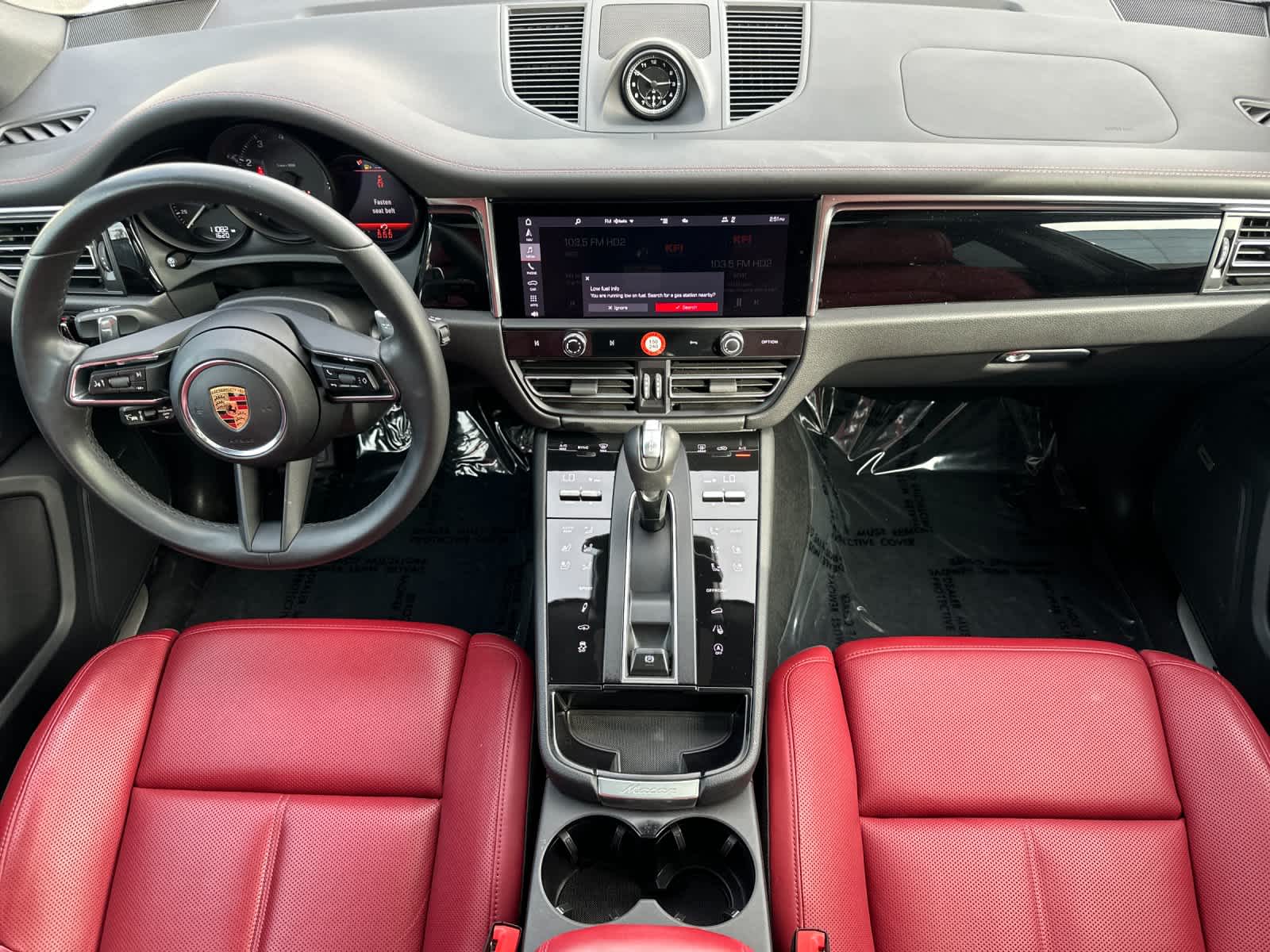 Thumbnail: 2025 Porsche Macan - 6